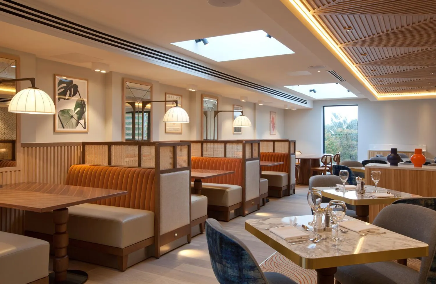 Restaurant/places to eat in Mottram Hall