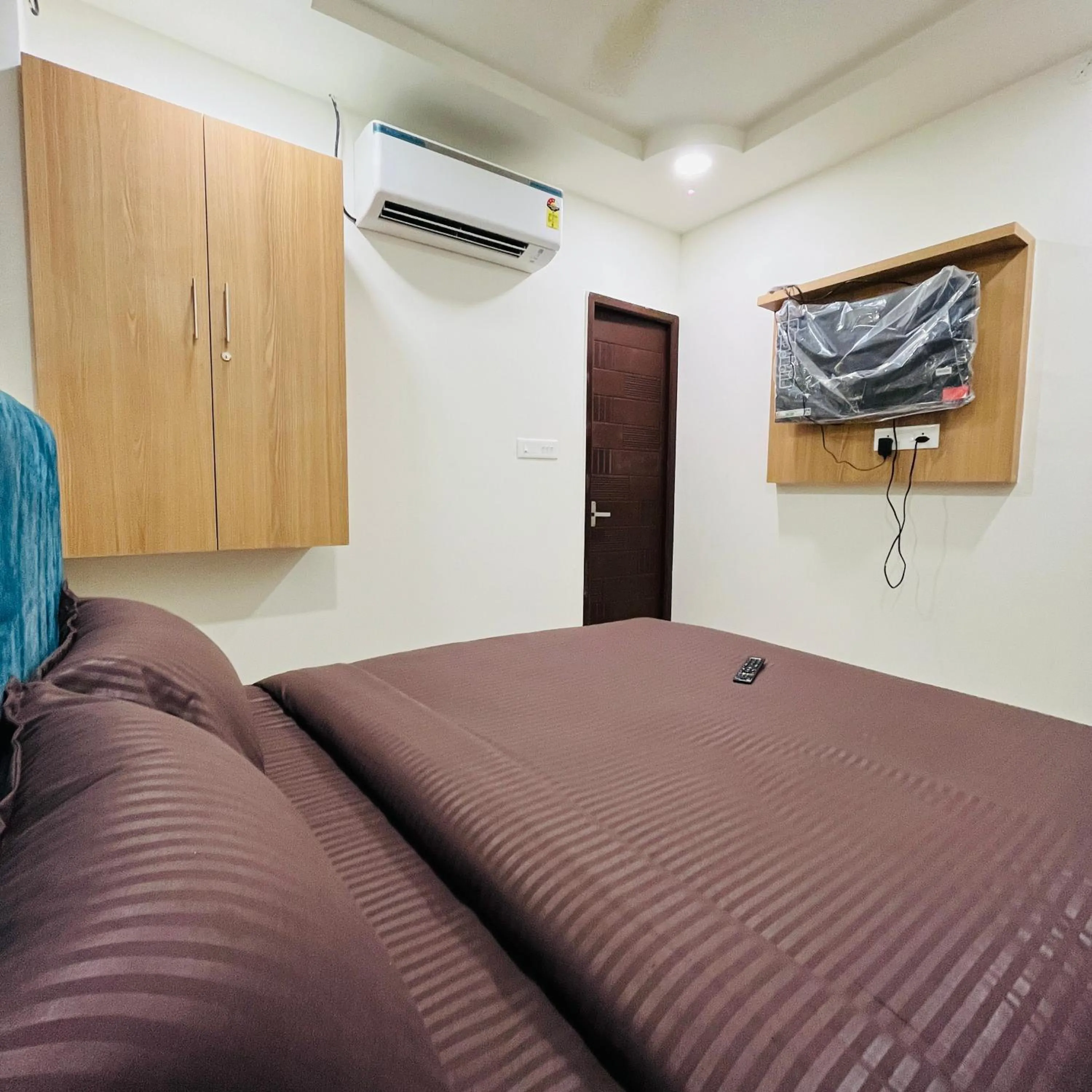 Bedroom, Bed in Sundaram Residency Chennai