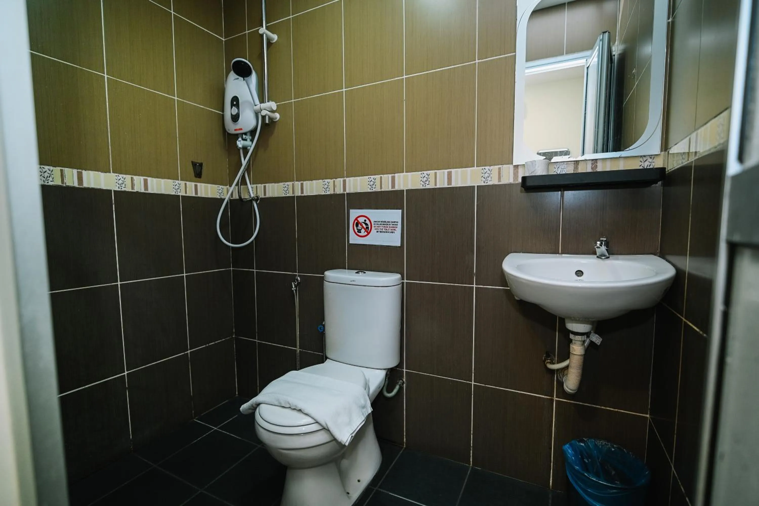 Toilet in Swing & Pillows - Apple Hotel Shah Alam