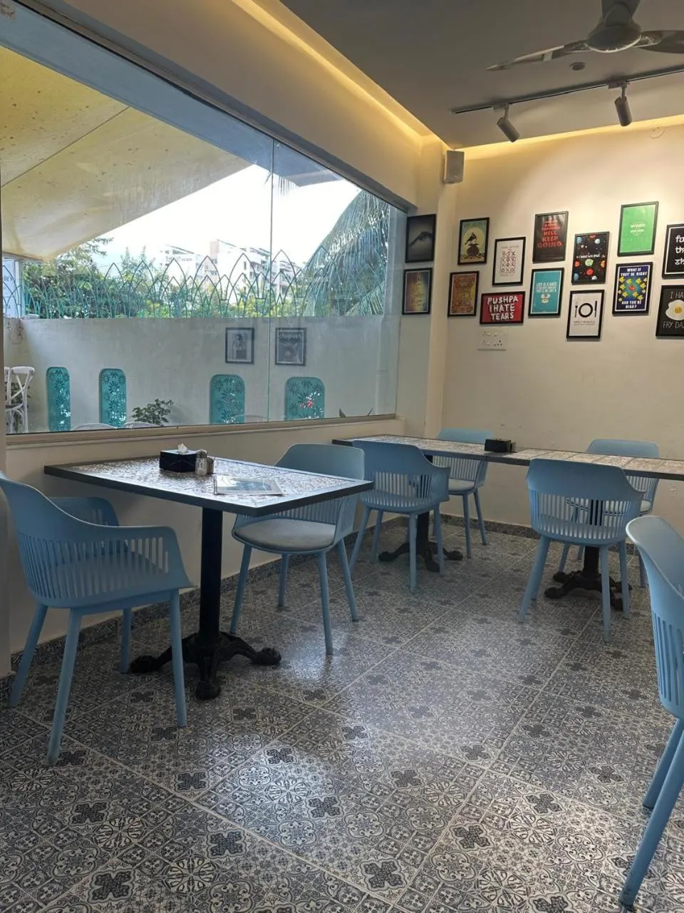 Restaurant/places to eat in StayBird - Divine Suites, Business Hotel, Kharadi