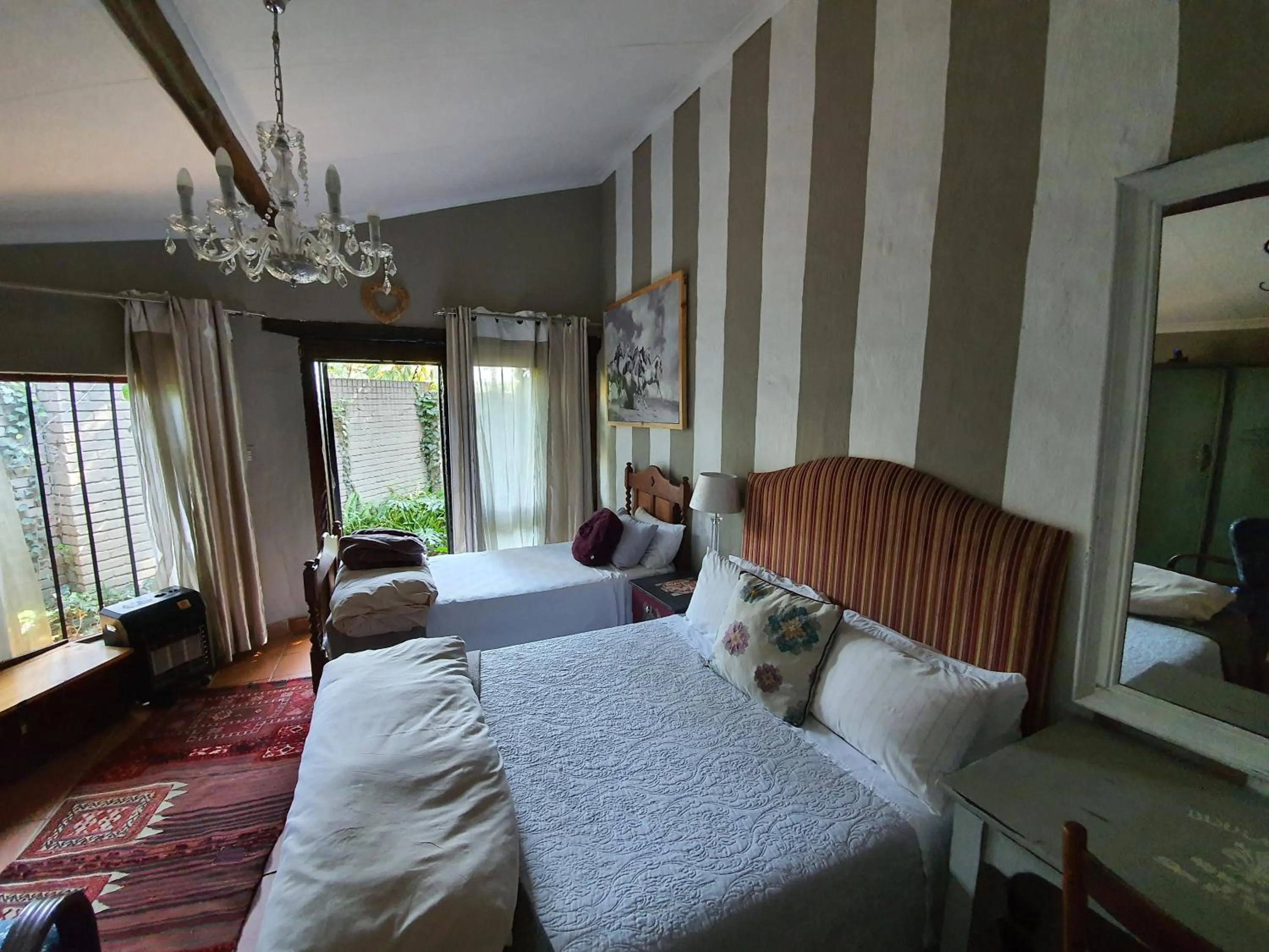 Bed in Waterhouse Guest Lodge - Indus Street