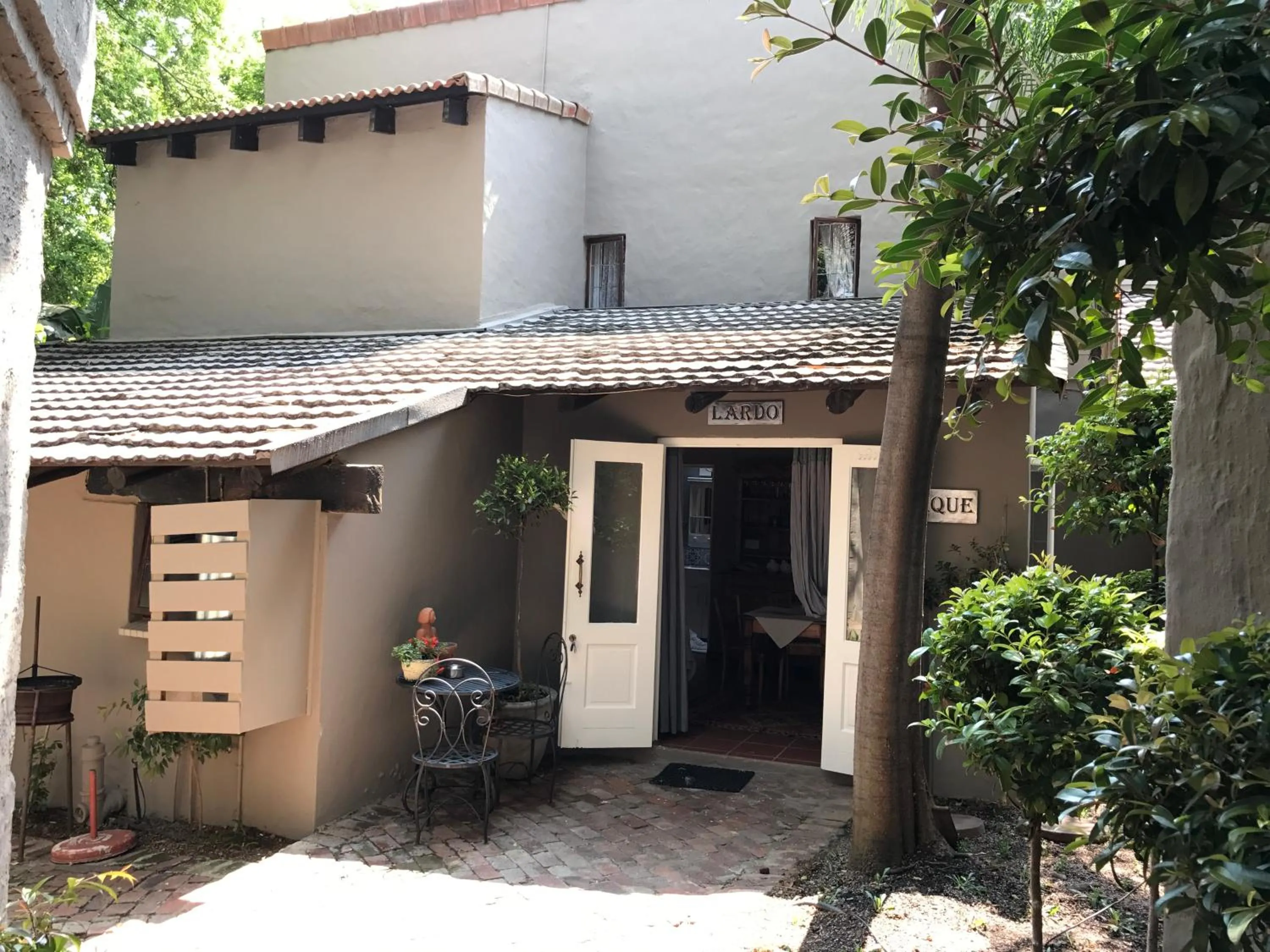 Waterhouse Guest Lodge - Indus Street