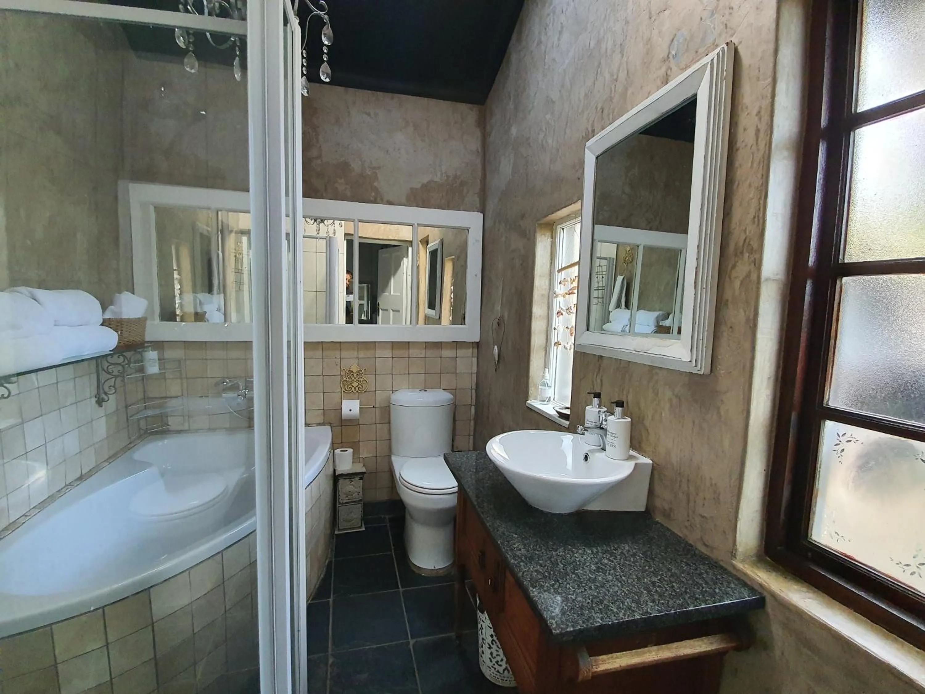 Bathroom in Waterhouse Guest Lodge - Indus Street