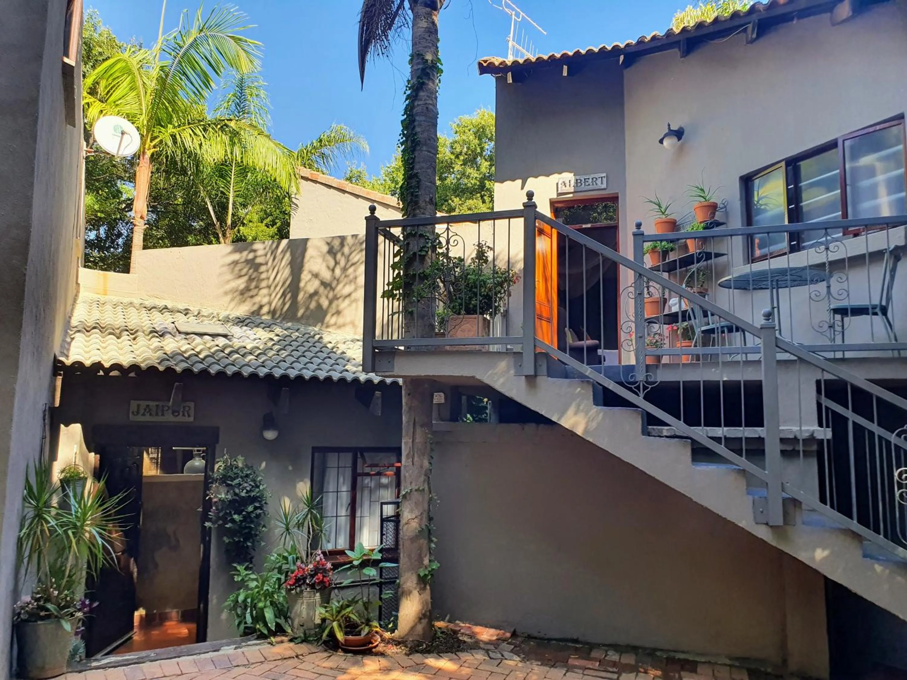 Waterhouse Guest Lodge - Indus Street