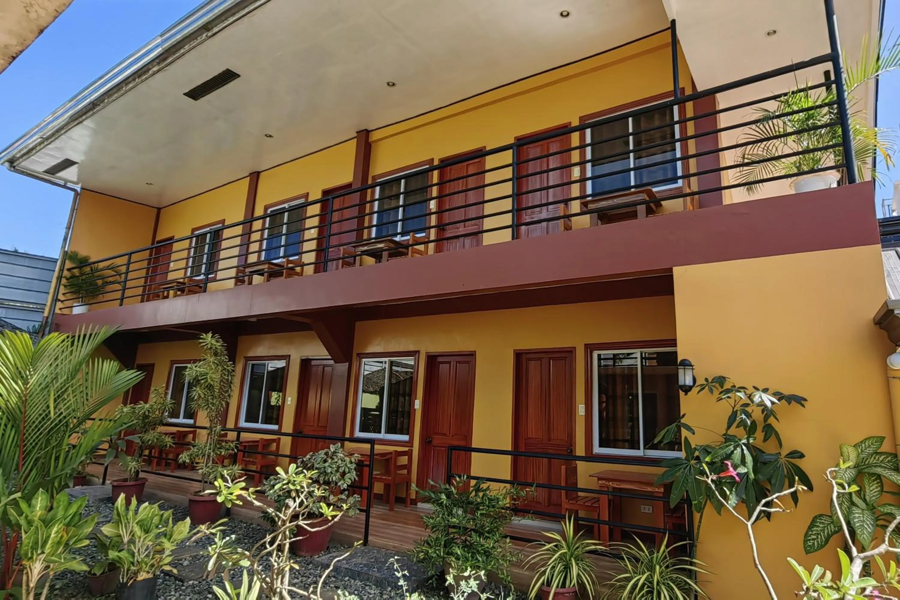 Property building in Summer Wind Pension