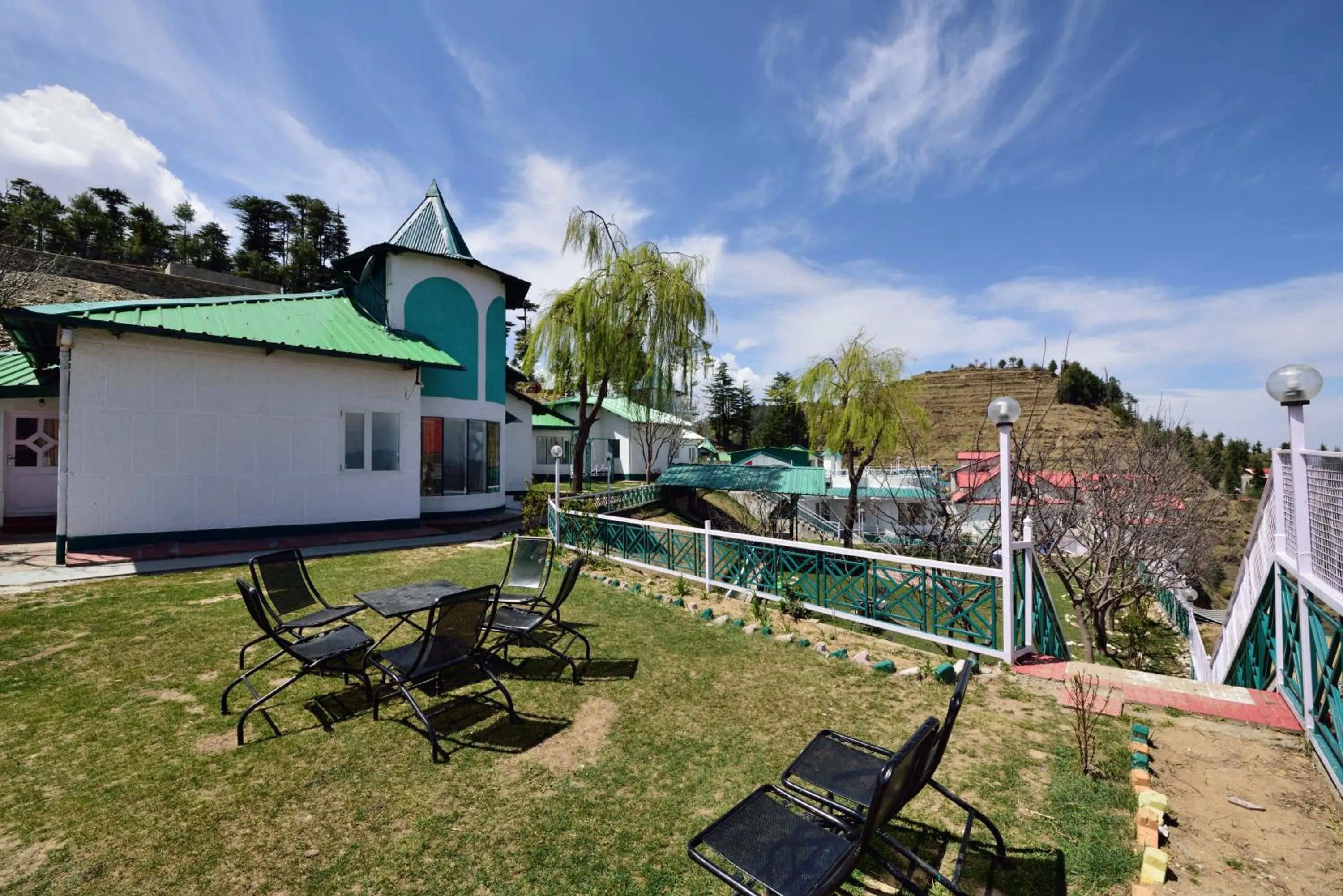 Galleu Hill Resort, Kufri Himalayan view resort