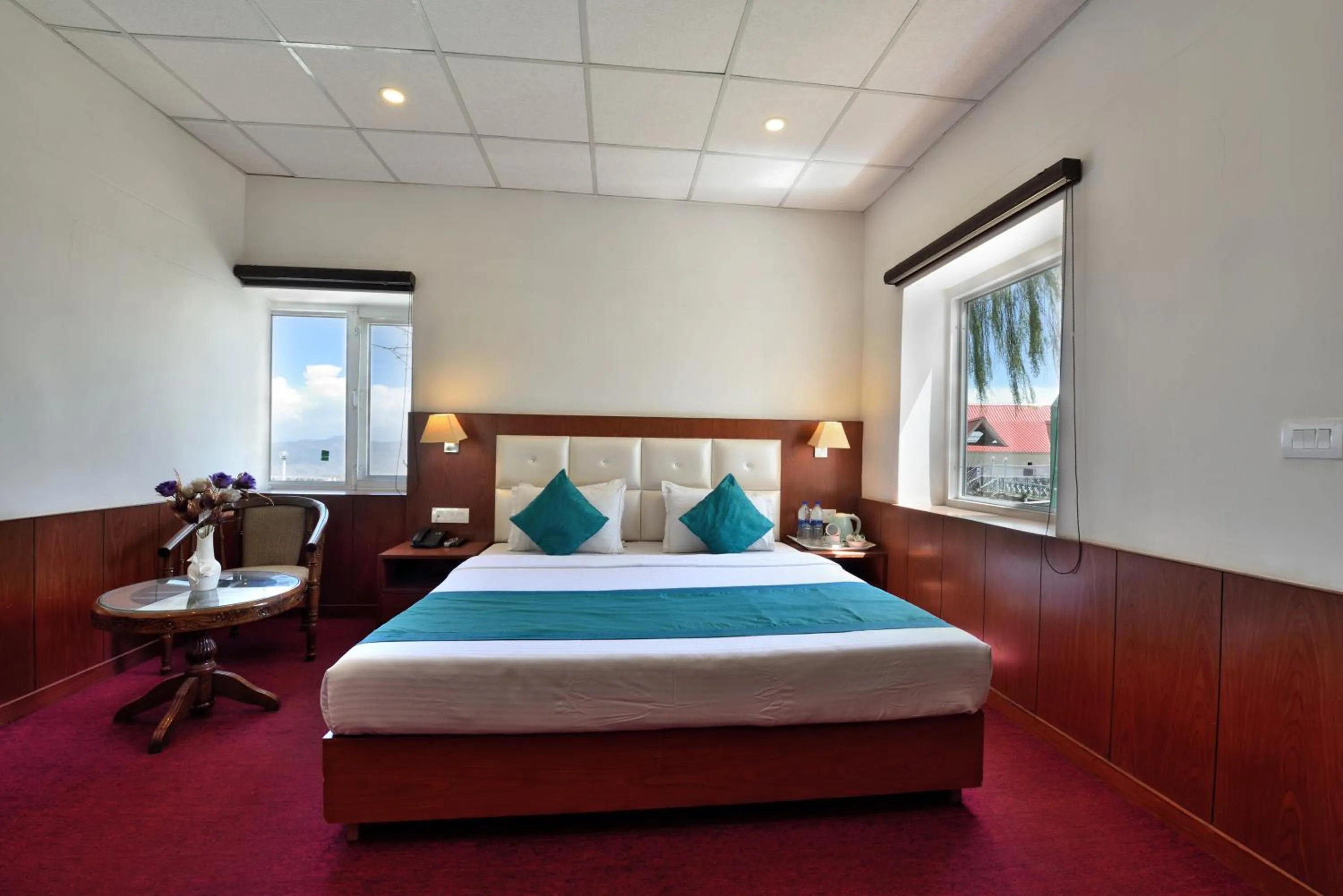 Galleu Hill Resort, Kufri Himalayan view resort