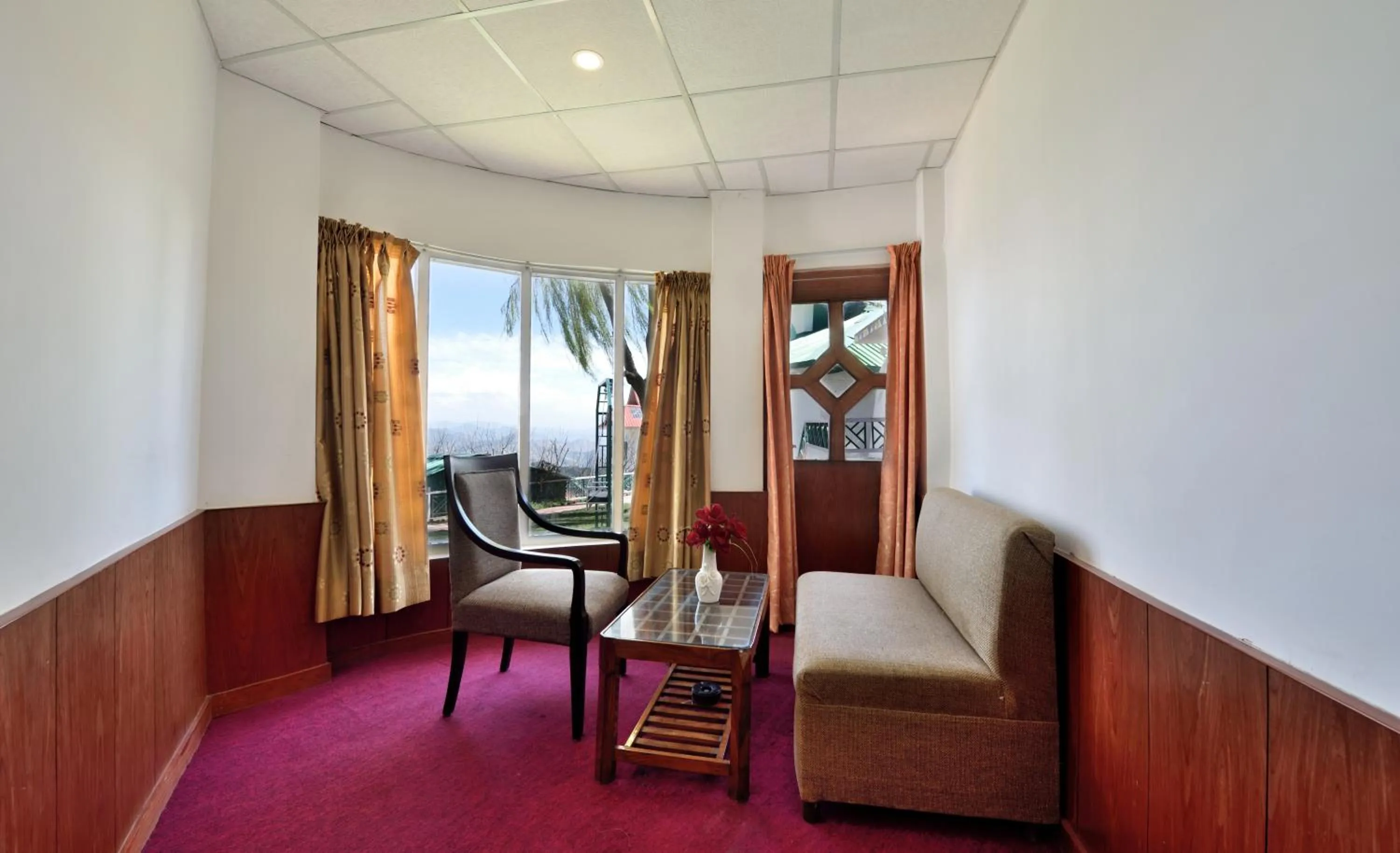 Galleu Hill Resort, Kufri Himalayan view resort