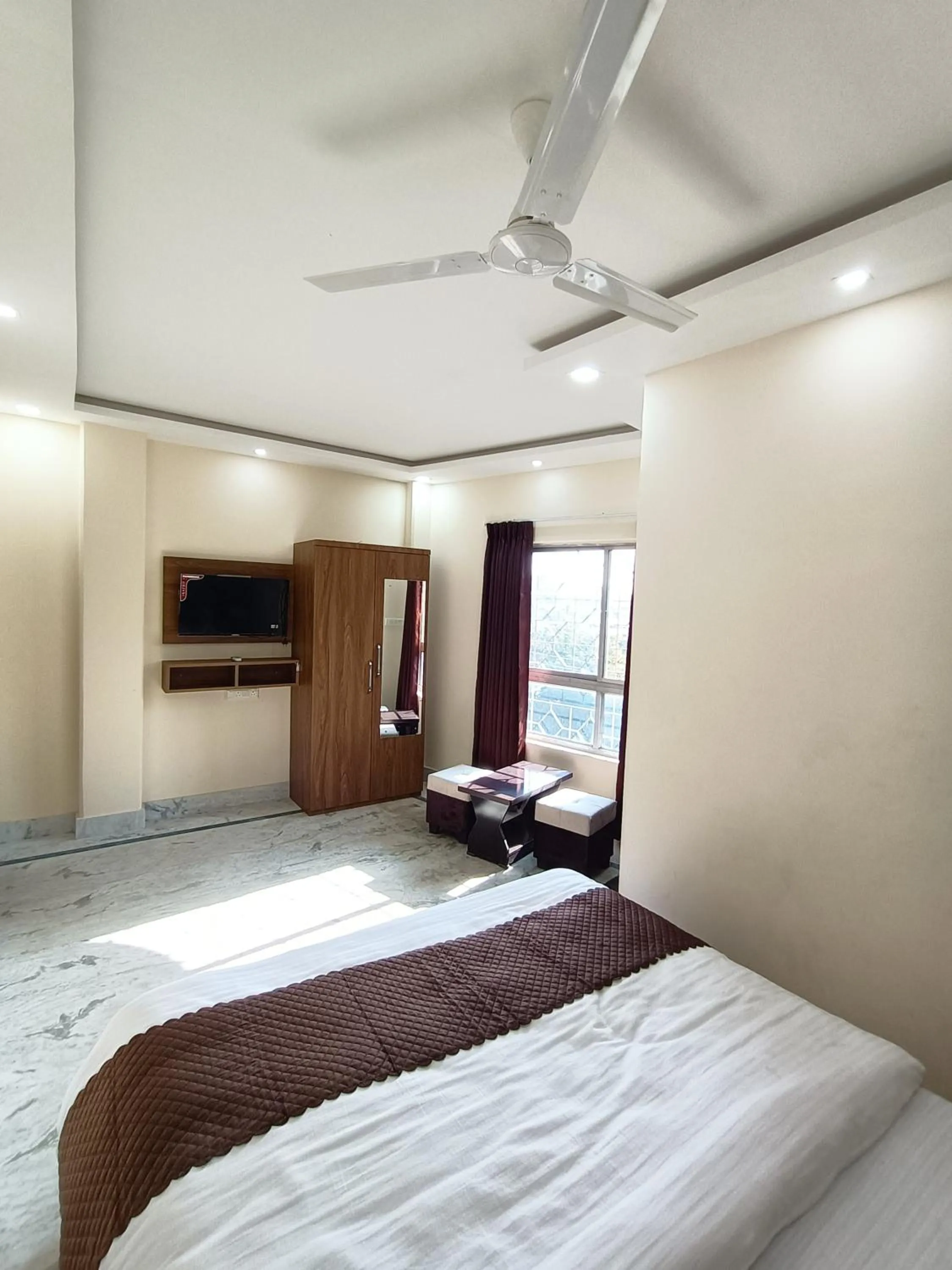 Property building, Bed in Collection O Hotel Danish Dreamstay