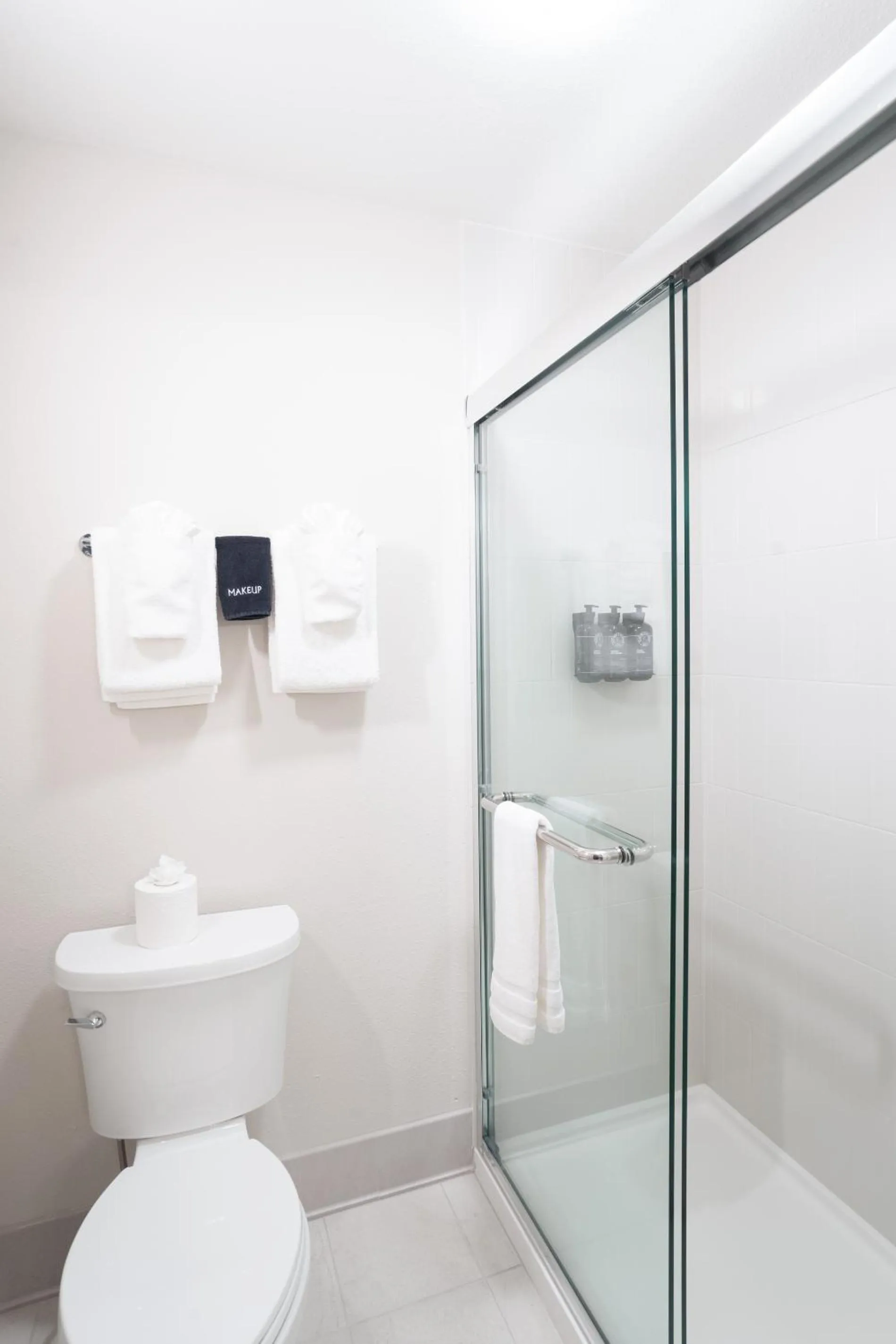 Shower in Hotel Sylva