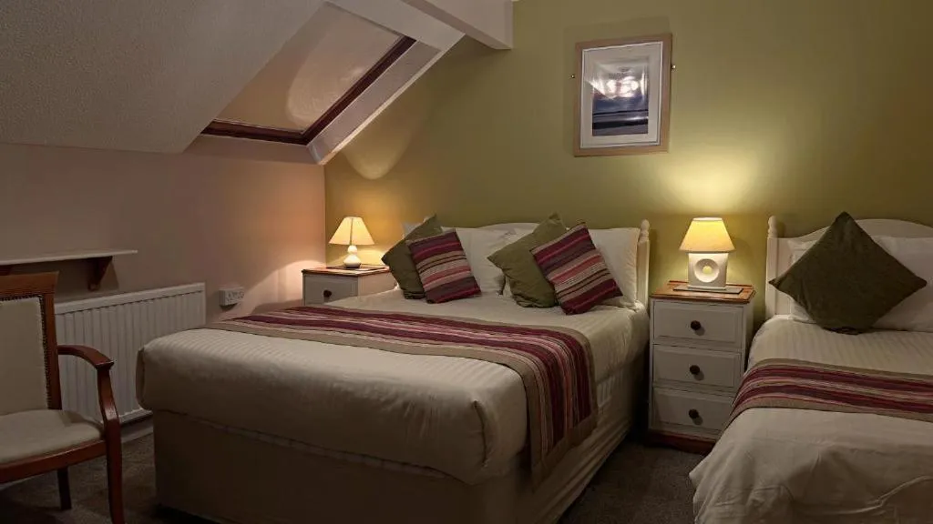 Bedroom, Bed in Ocean Haze Hotel