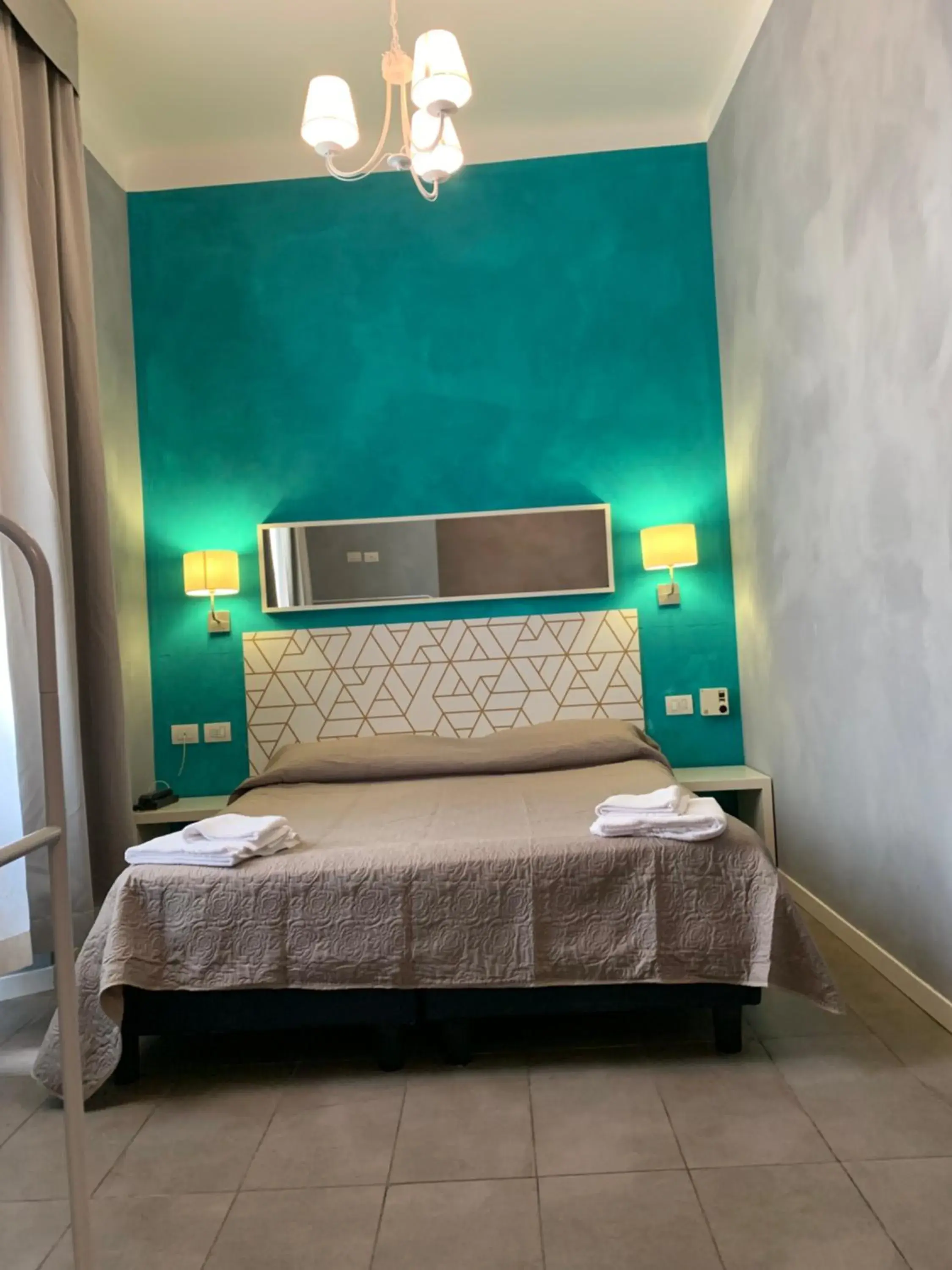 Triple Room in Villa Giovanna Citylife Milano Triple Room in Villa Giovanna Citylife Milano