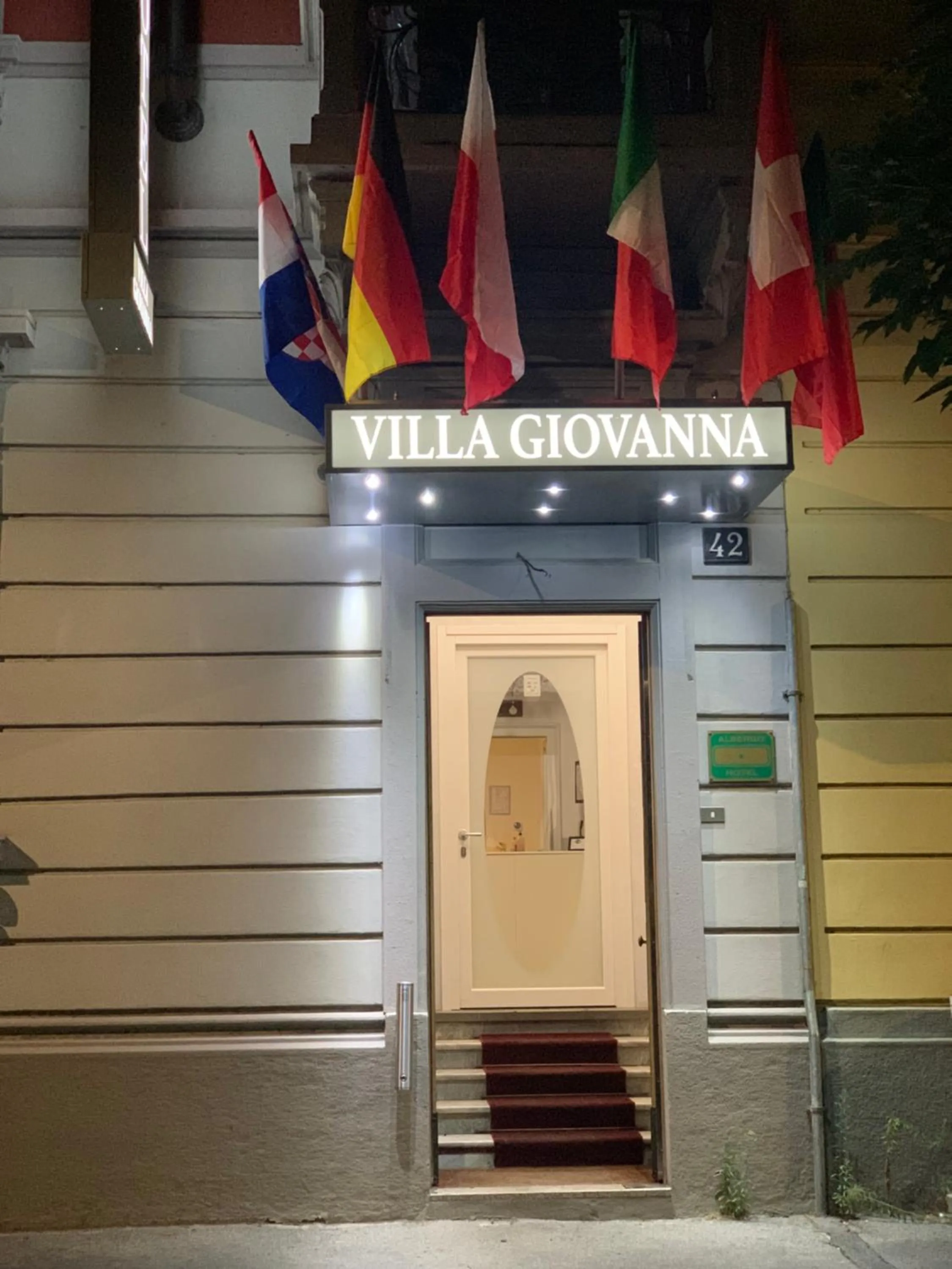 Facade/entrance in Villa Giovanna Citylife Milano