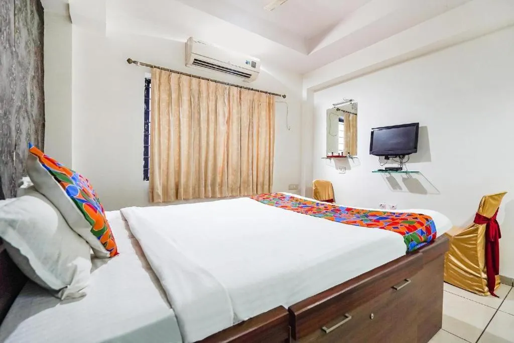 Bed in Hotel JK Lions - Koradi, Nagpur