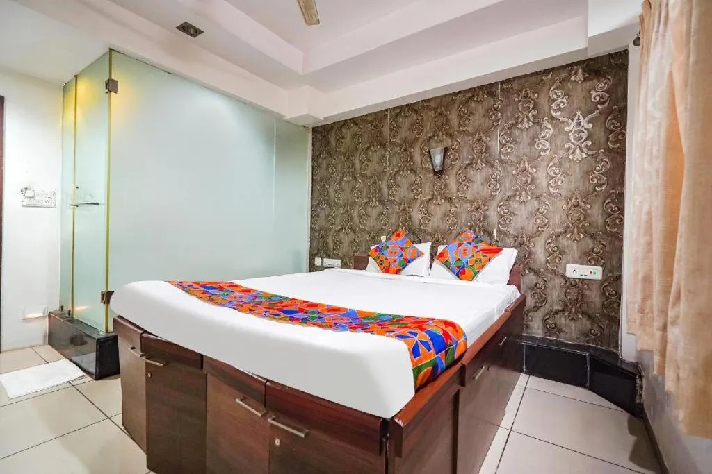 Bed in Hotel JK Lions - Koradi, Nagpur