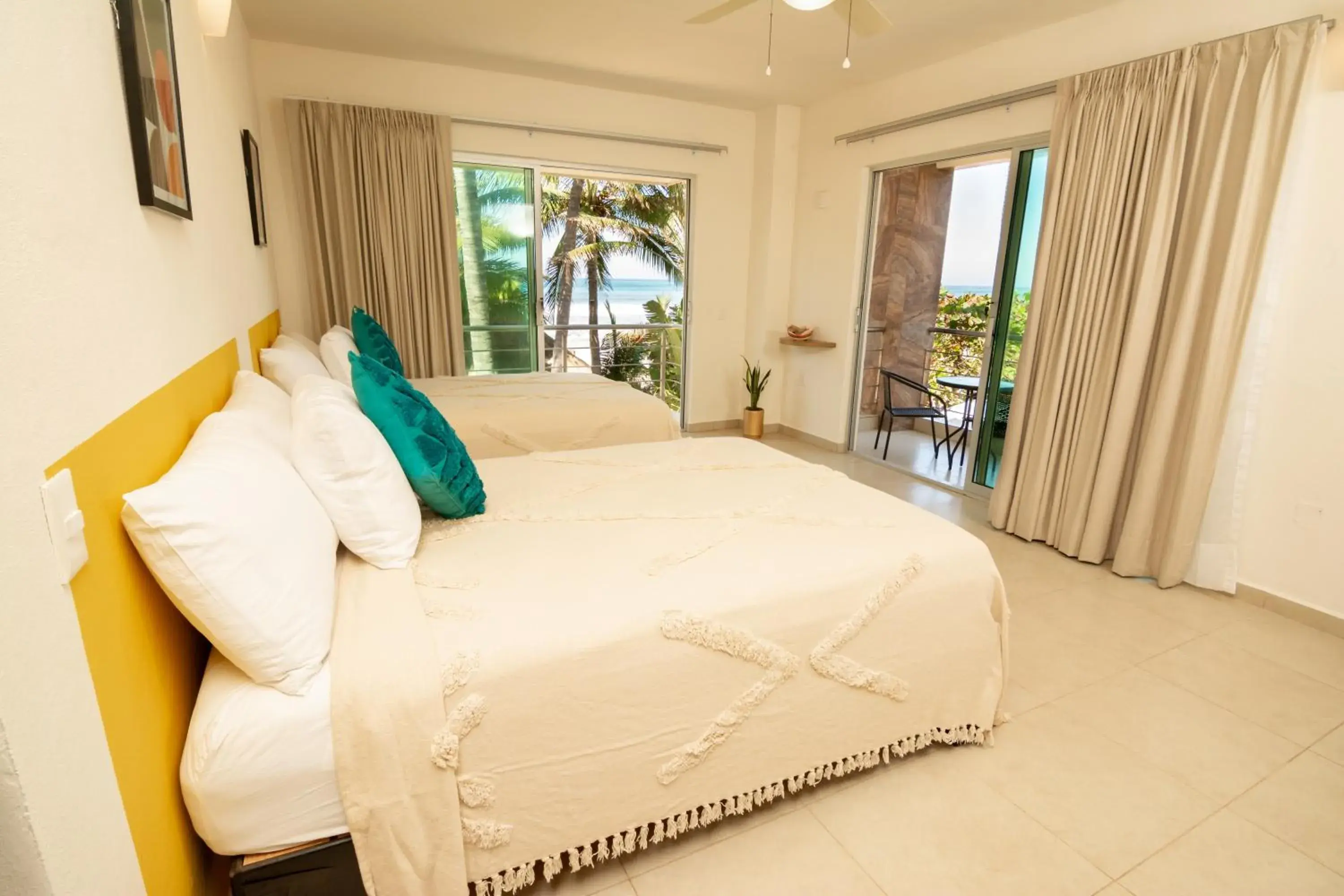 Deluxe Double Room with Balcony and Sea View in Ma-Jo Sayulita Hotel Deluxe Double Room with Balcony and Sea View in Ma-Jo Sayulita Hotel