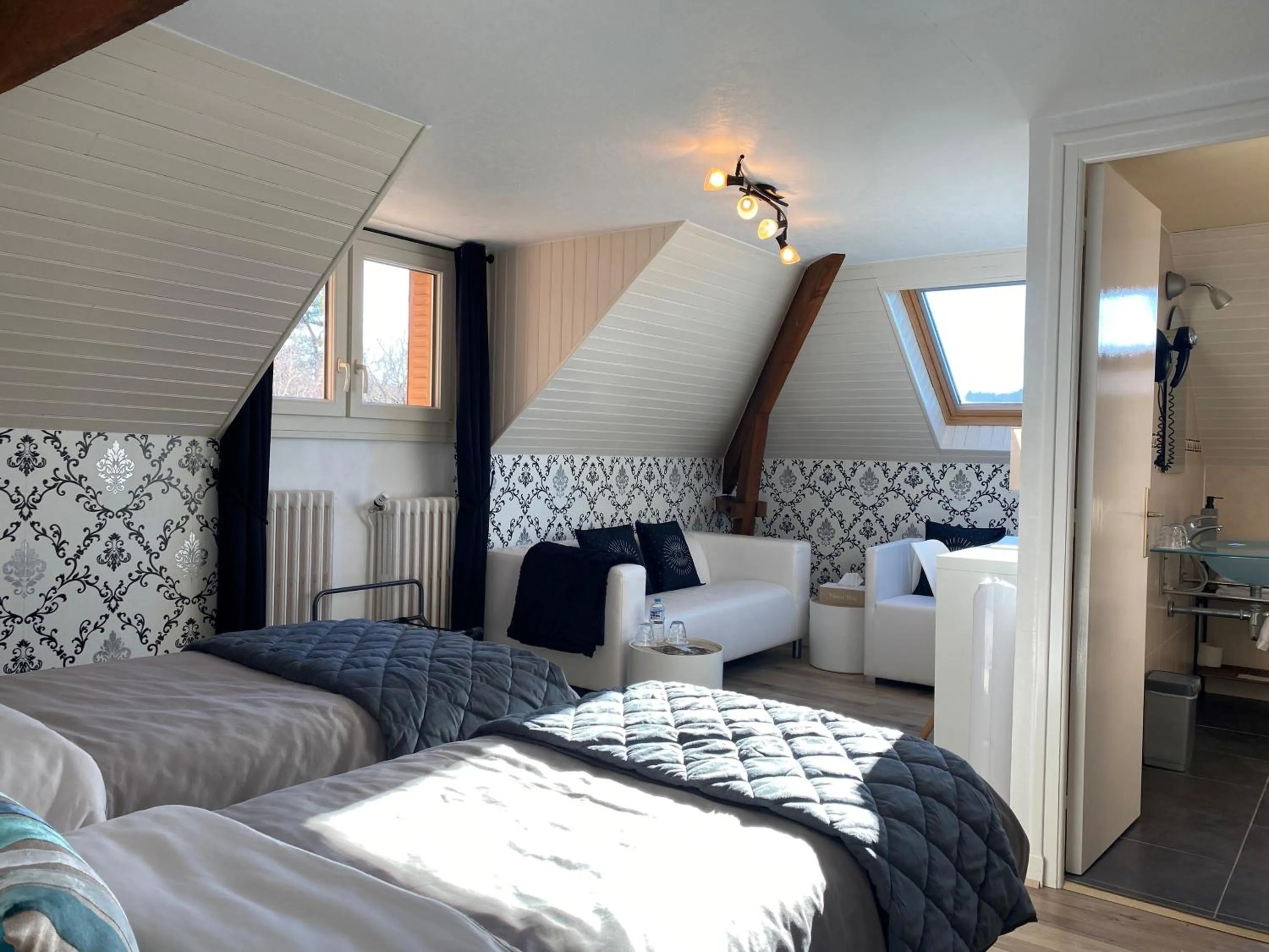 Bed in B&B Le Saut de la Bergère