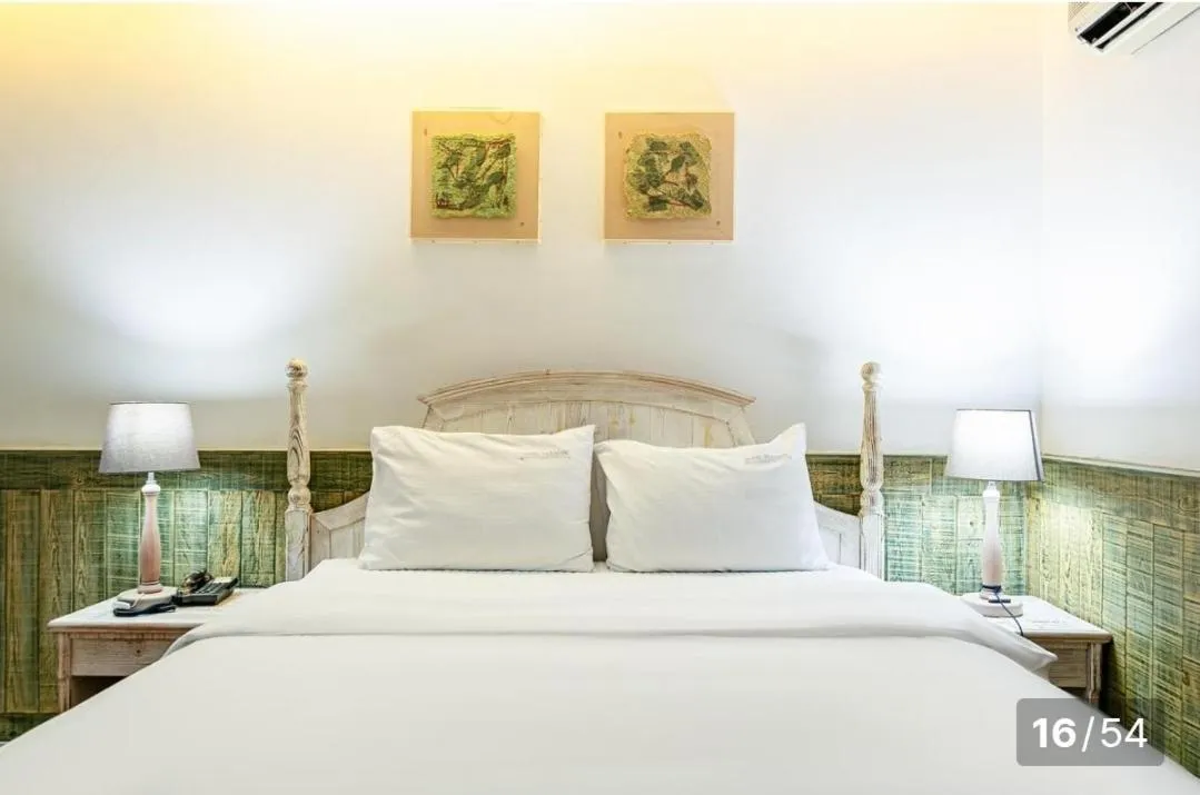 Bed in Asan Paradise