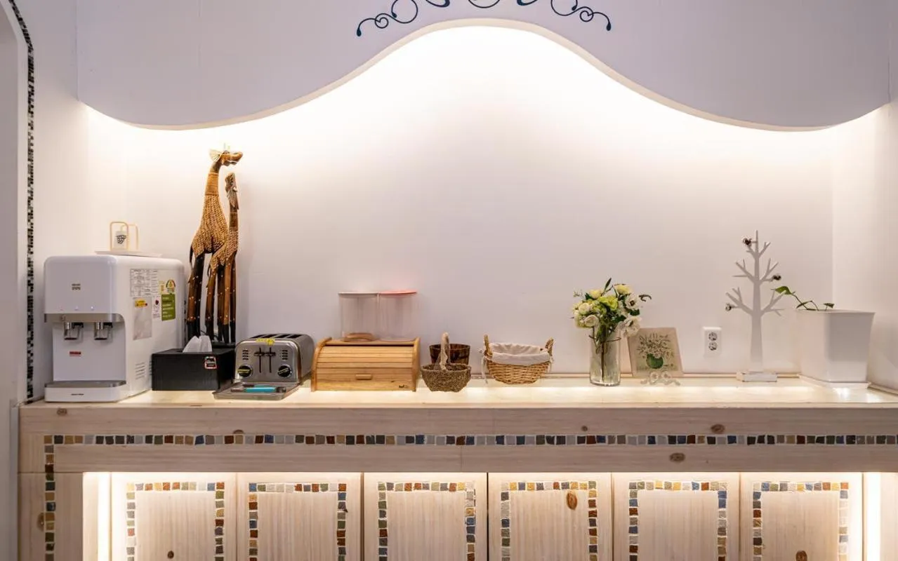 Coffee/tea facilities in Asan Paradise