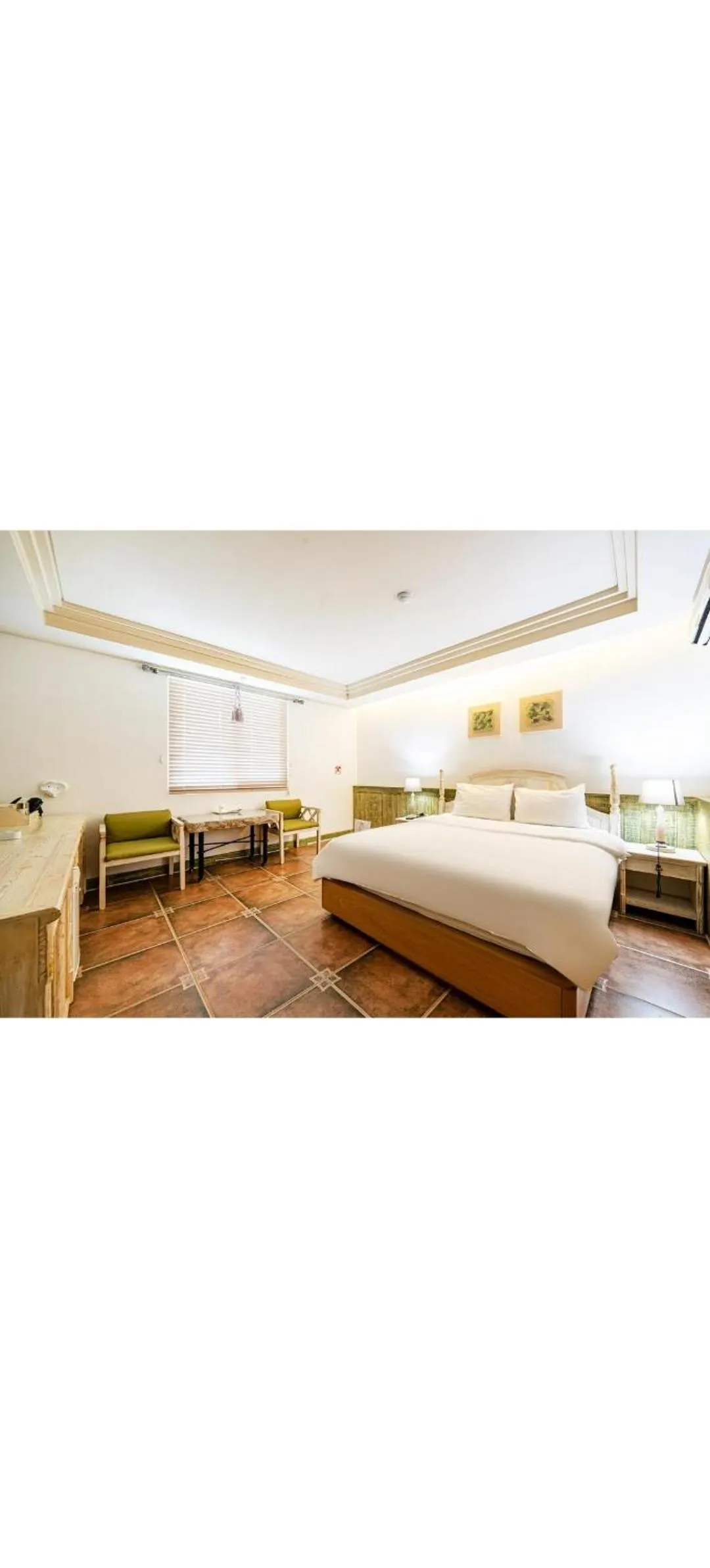 Bed in Asan Paradise