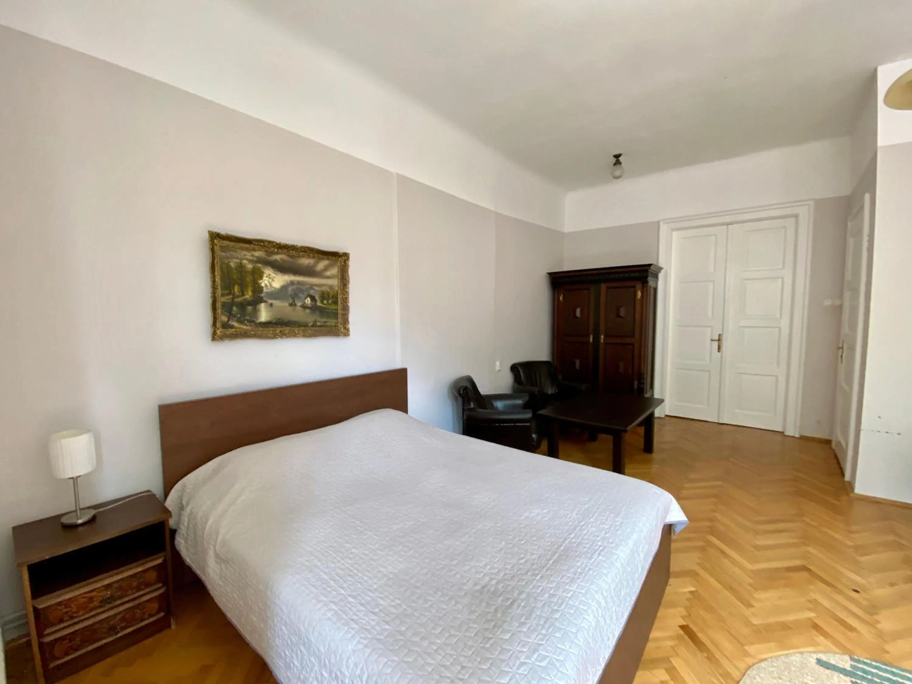 Decorative detail, Bed in Casa Balcescu