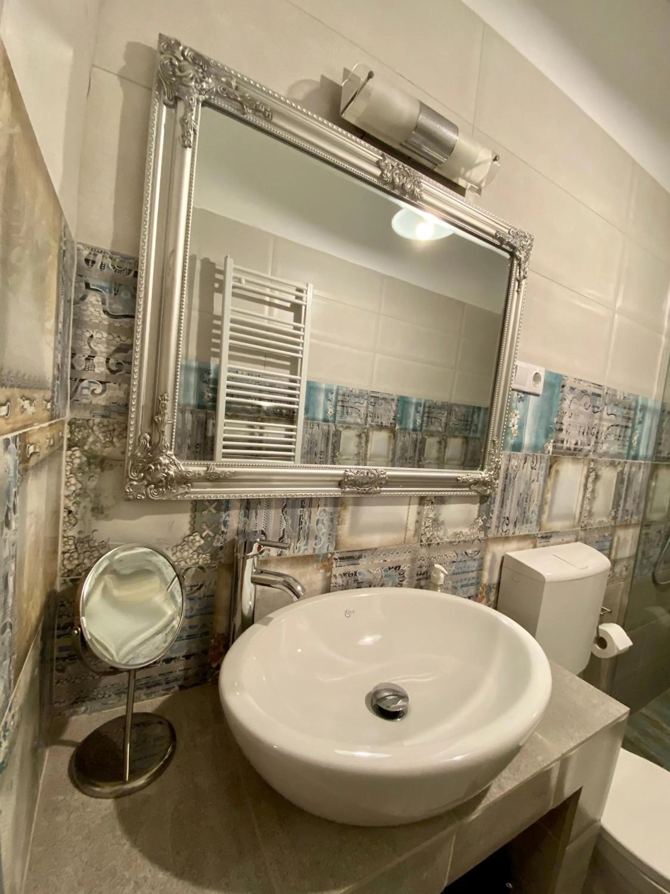 Bathroom in Casa Balcescu