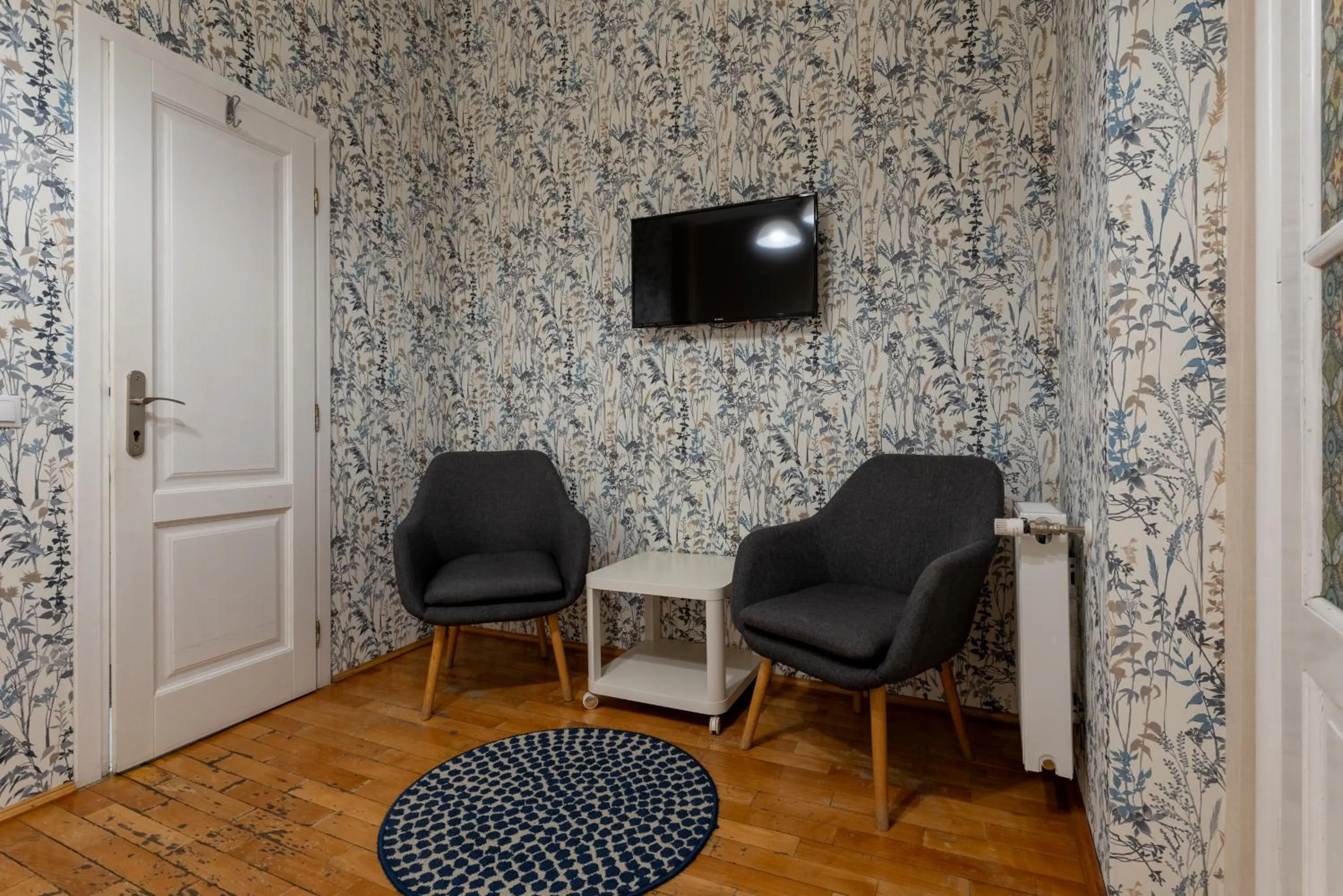 Seating area in Casa Balcescu