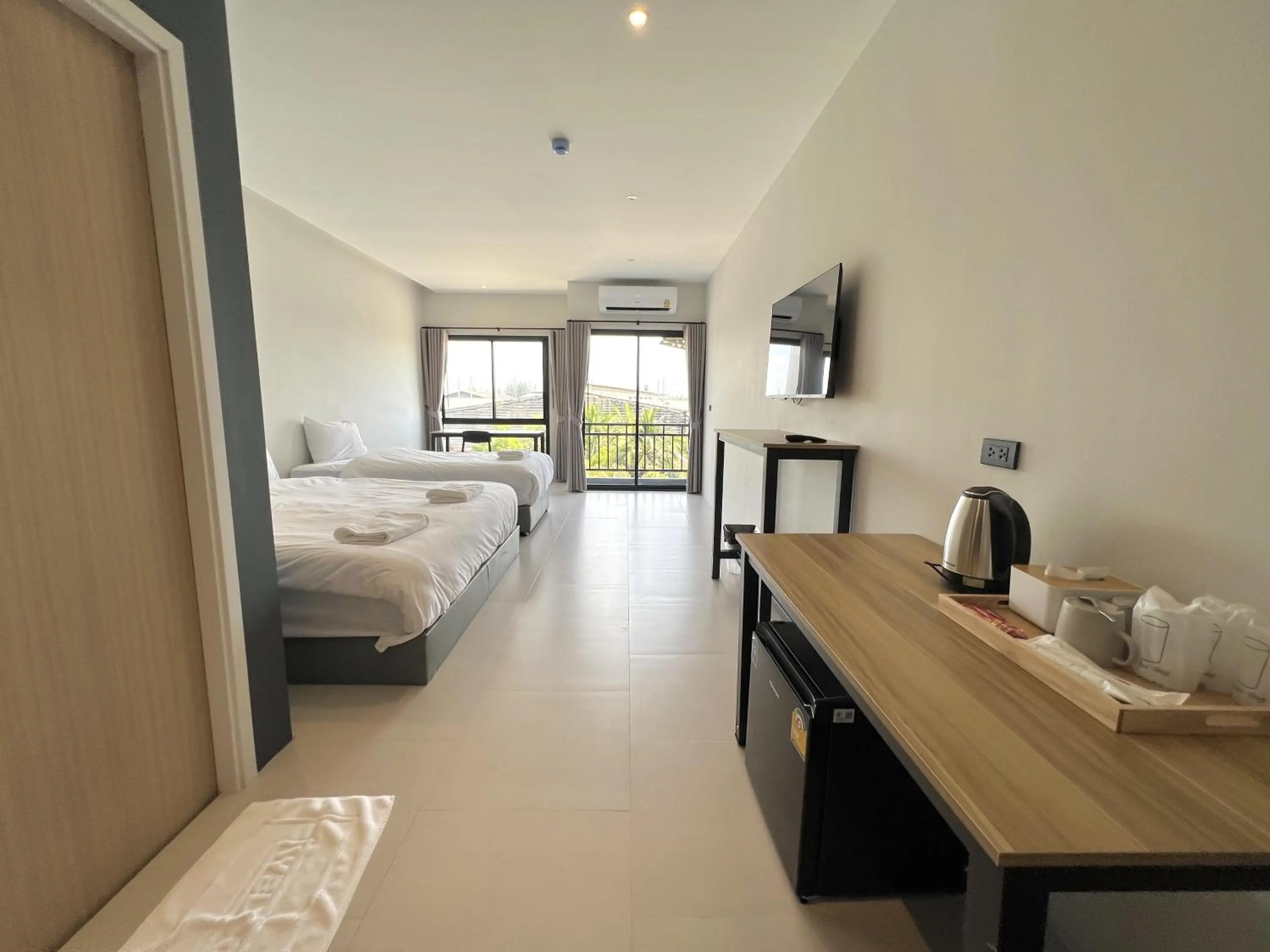 Photo of the whole room, Bed in The Way Hotel Ban Pong