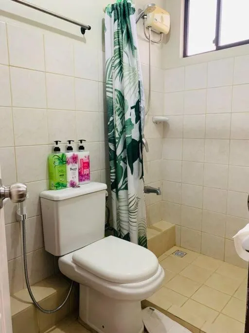 *Accessible 2BR condo close to SM Marikina/LRT 2*