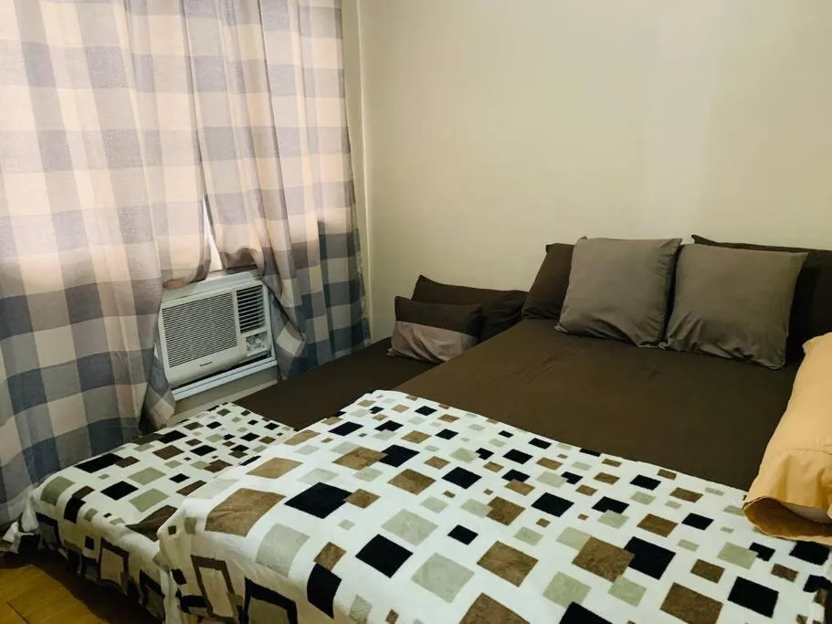Bed in *Accessible 2BR condo close to SM Marikina/LRT 2*