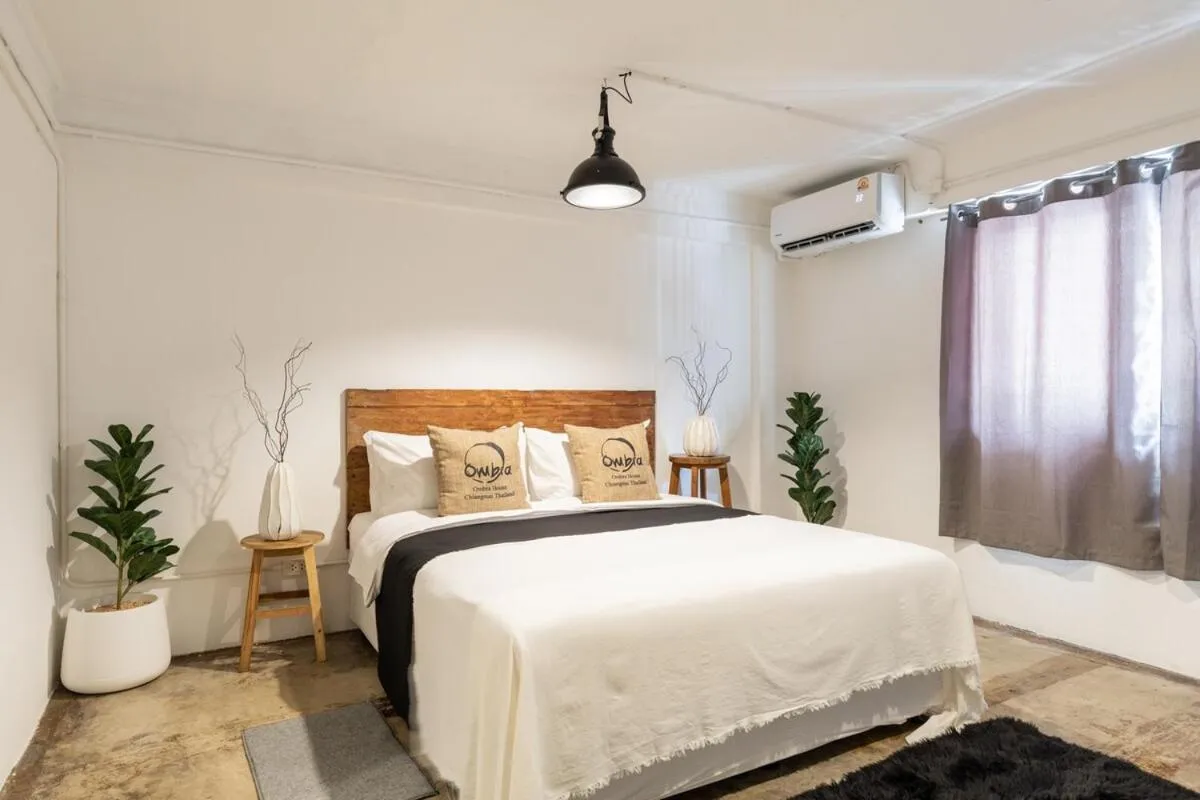 Bed in Near One Nimman 4Bedrooms TownHouse