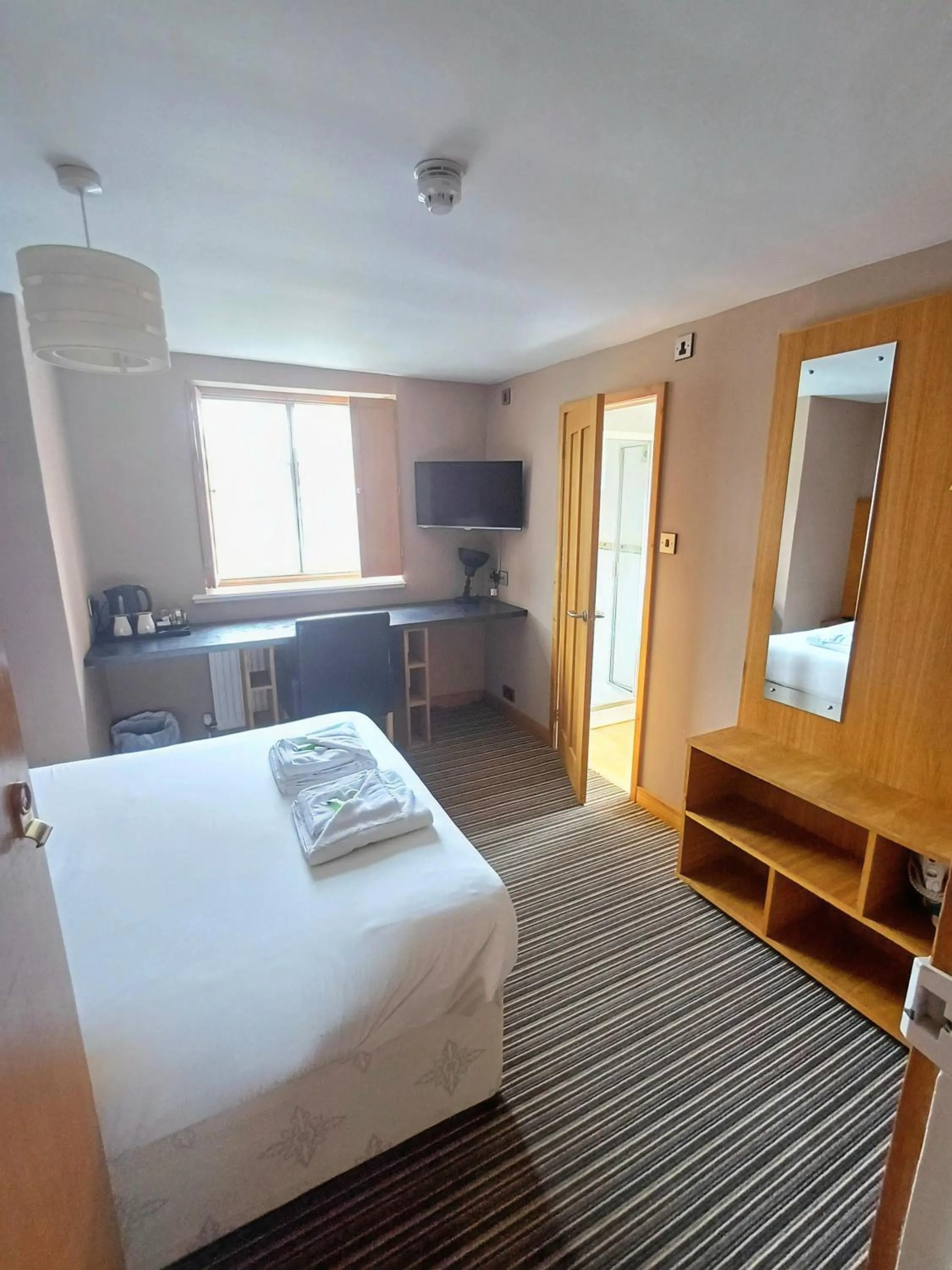 Bed in Northover Manor Hotel