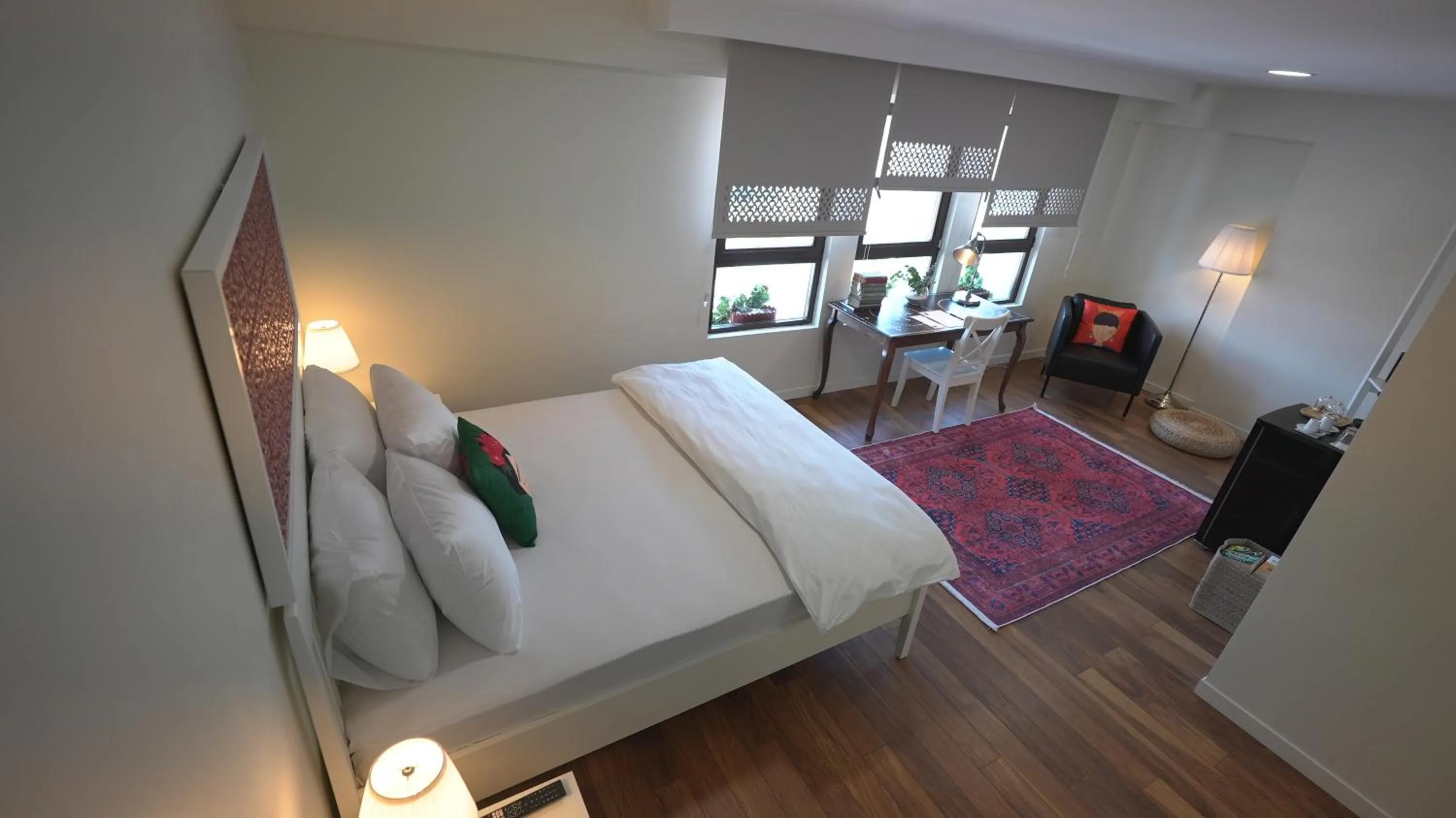 Bed in Pertevniyal Aziziye Hotel