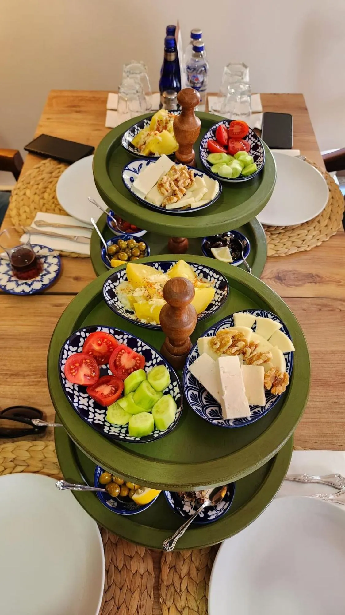 Food and drinks in Pertevniyal Aziziye Hotel