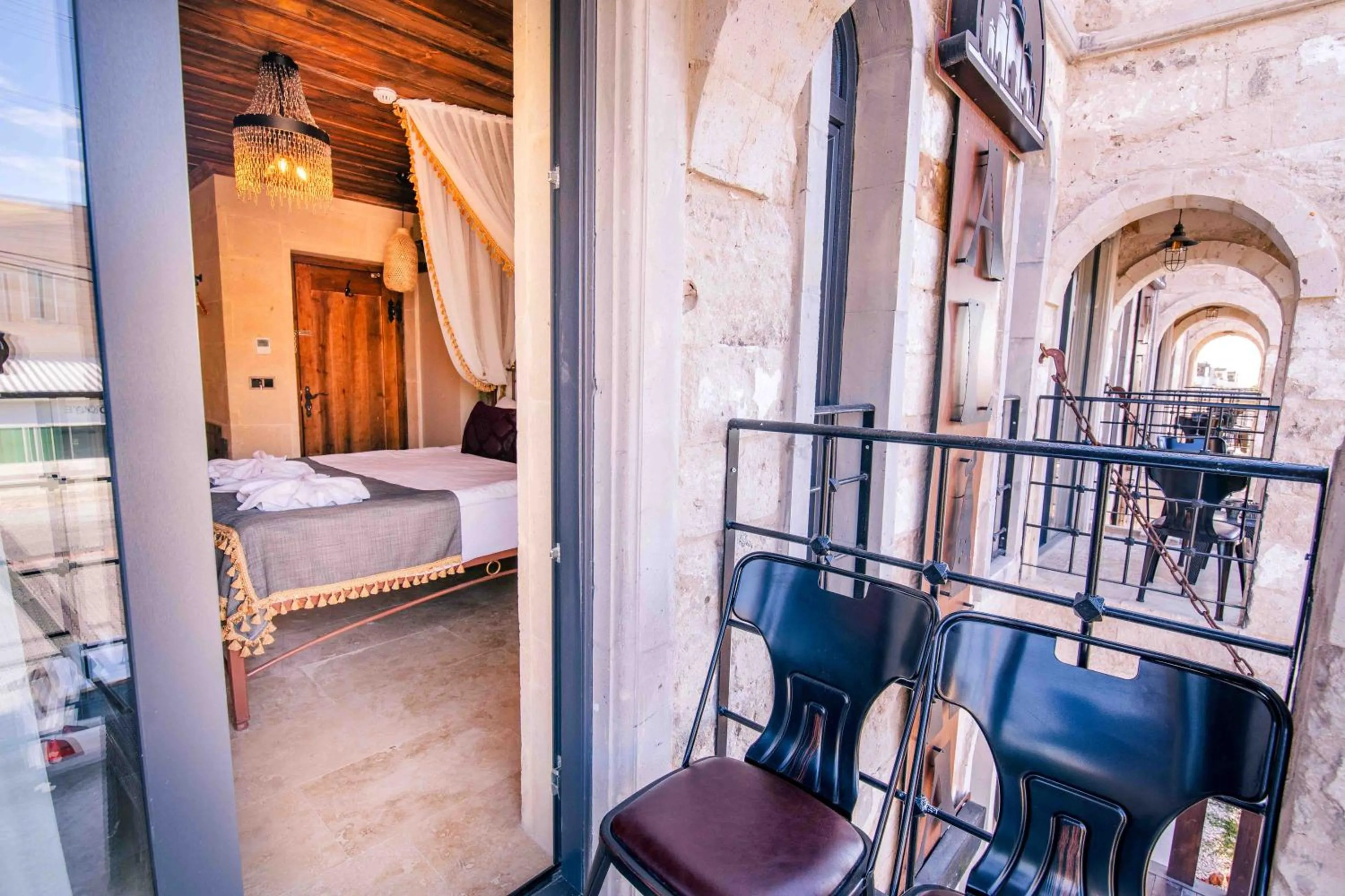 Balcony/Terrace, Bed in Alika Castle House