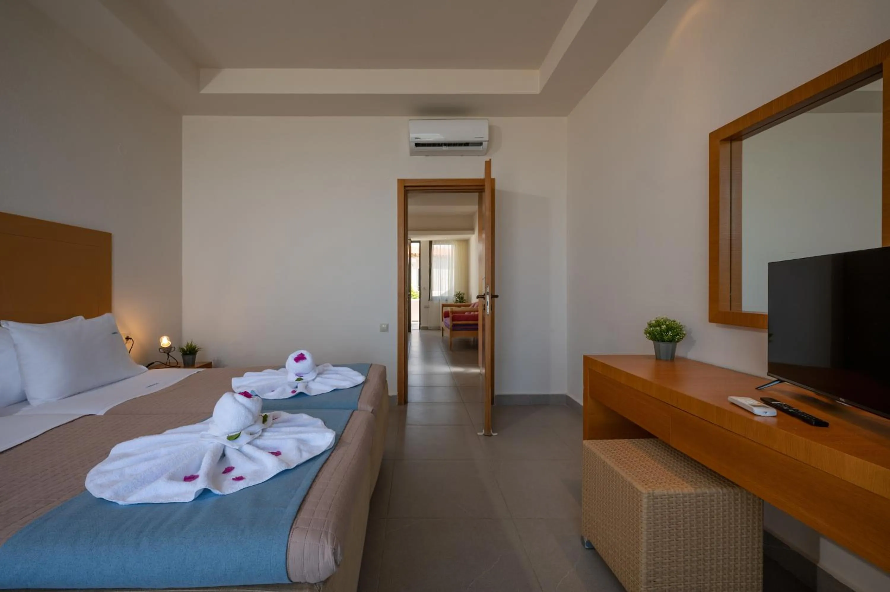 Bedroom, Bed in Creteco Hotel & Suites