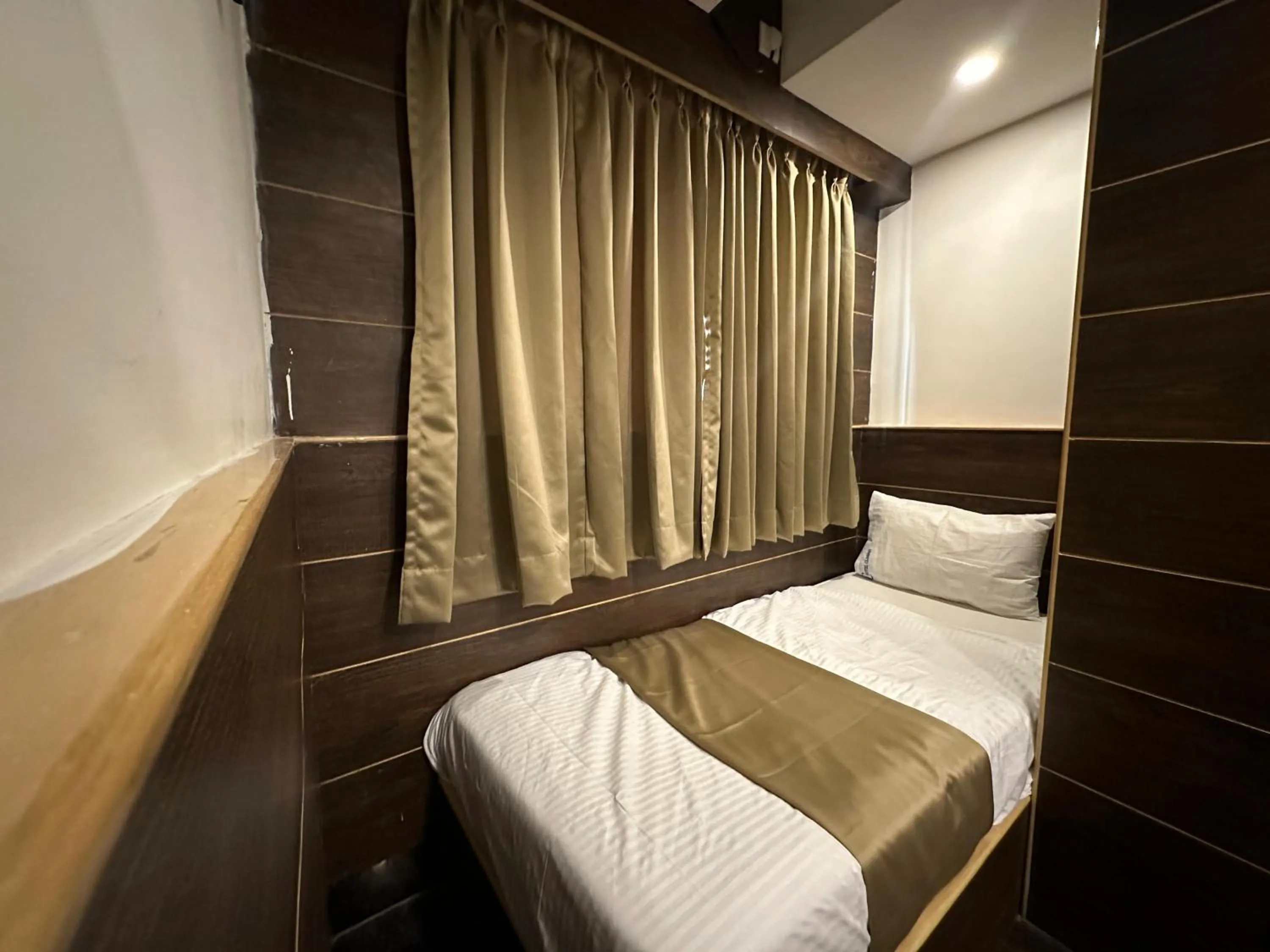 Bed in Hotel Classio Koramagala