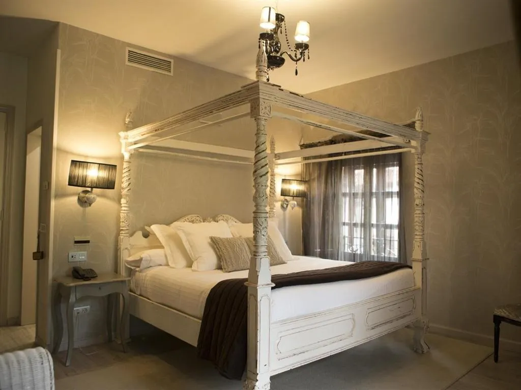 Bedroom, Bed in Akla Hotel Palacio Torre de Ruesga