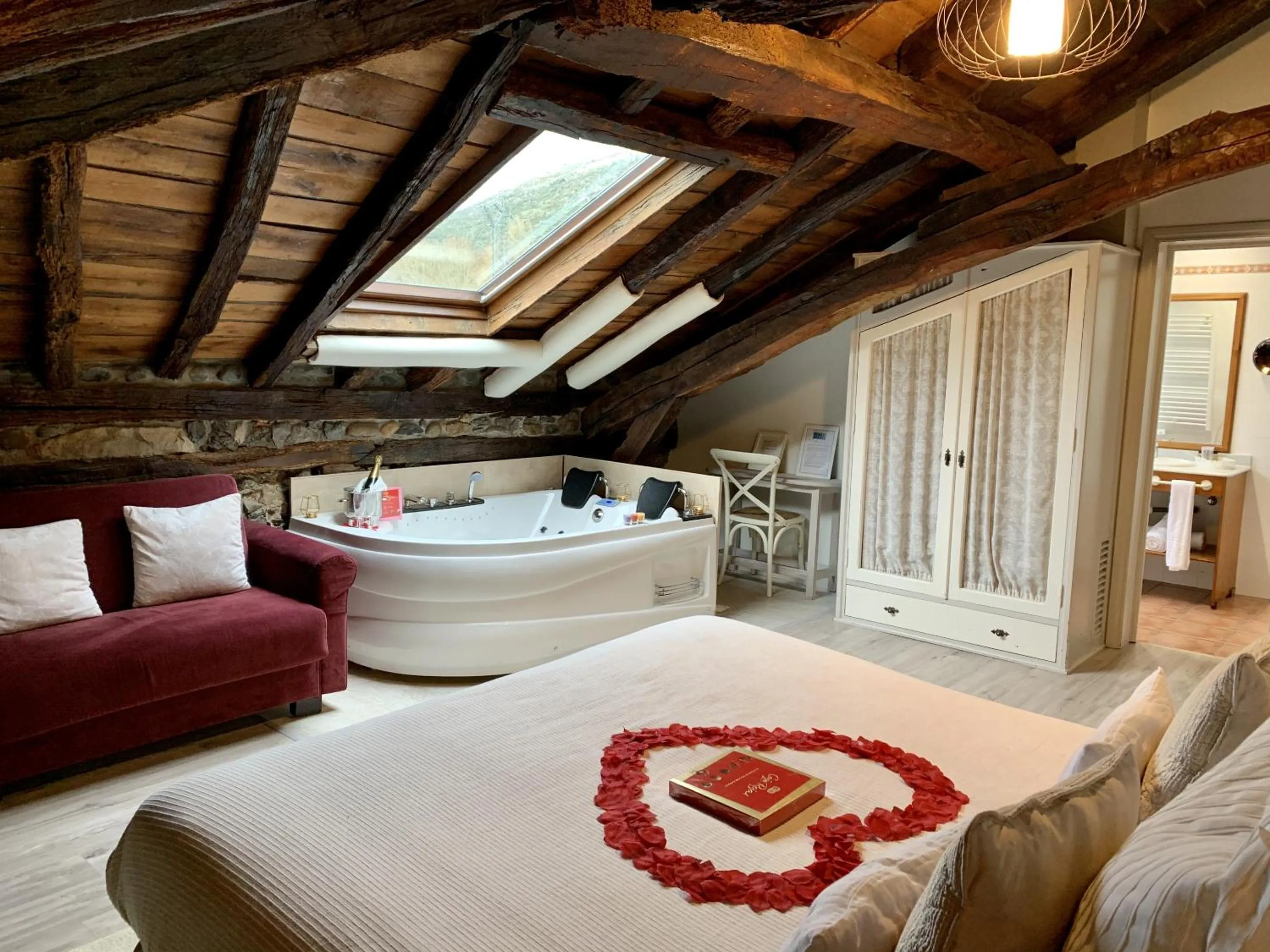 Bedroom, Bed in Akla Hotel Palacio Torre de Ruesga