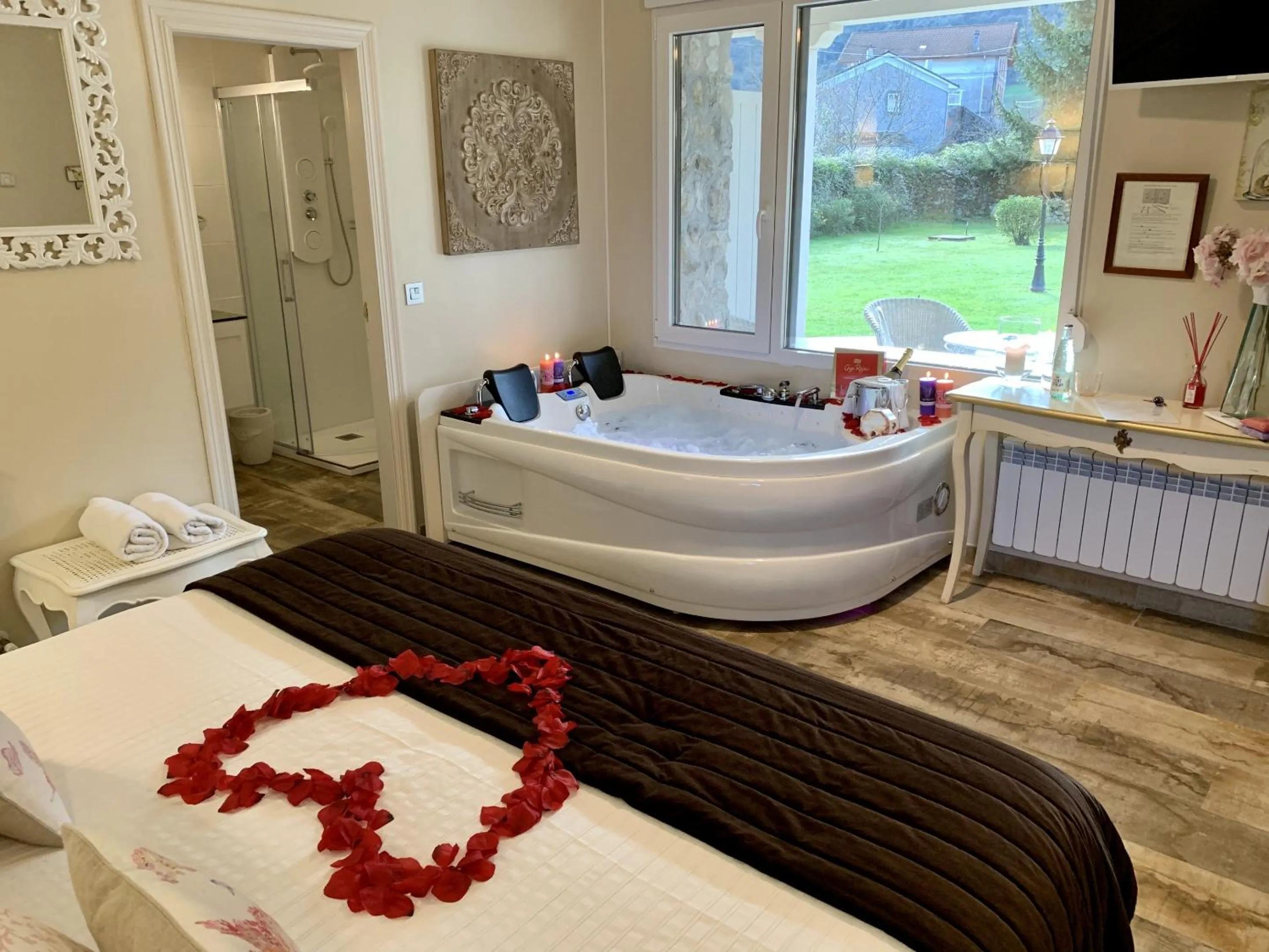 Bedroom in Akla Hotel Palacio Torre de Ruesga