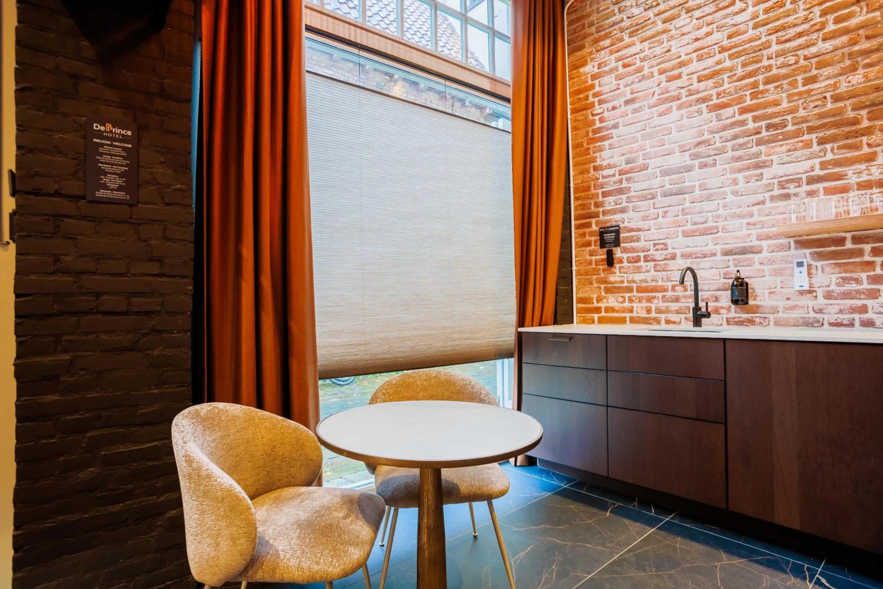 Seating area in Hotel de Prince