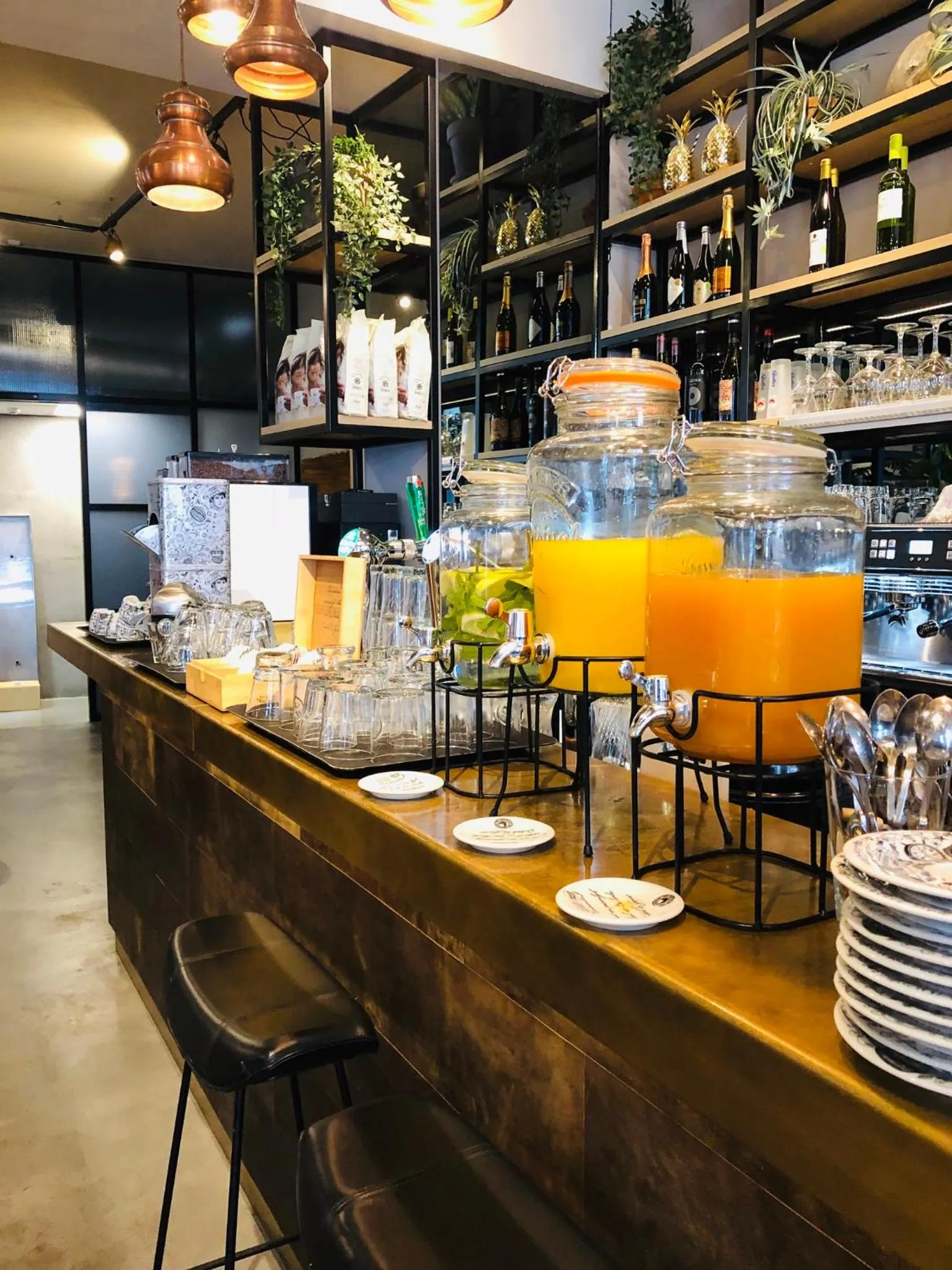 Continental breakfast in Hotel de Prince