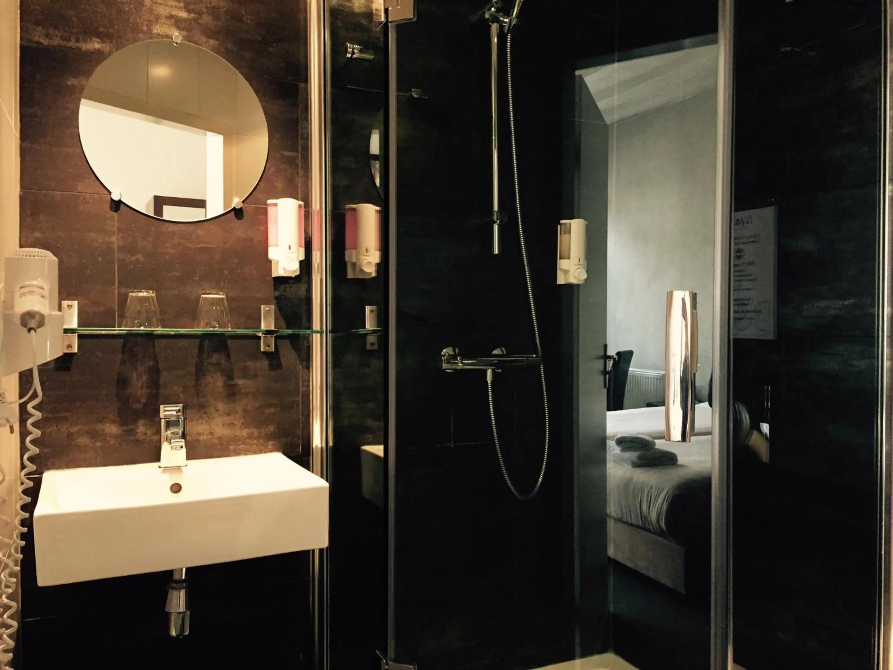 Bathroom in Hotel de Prince