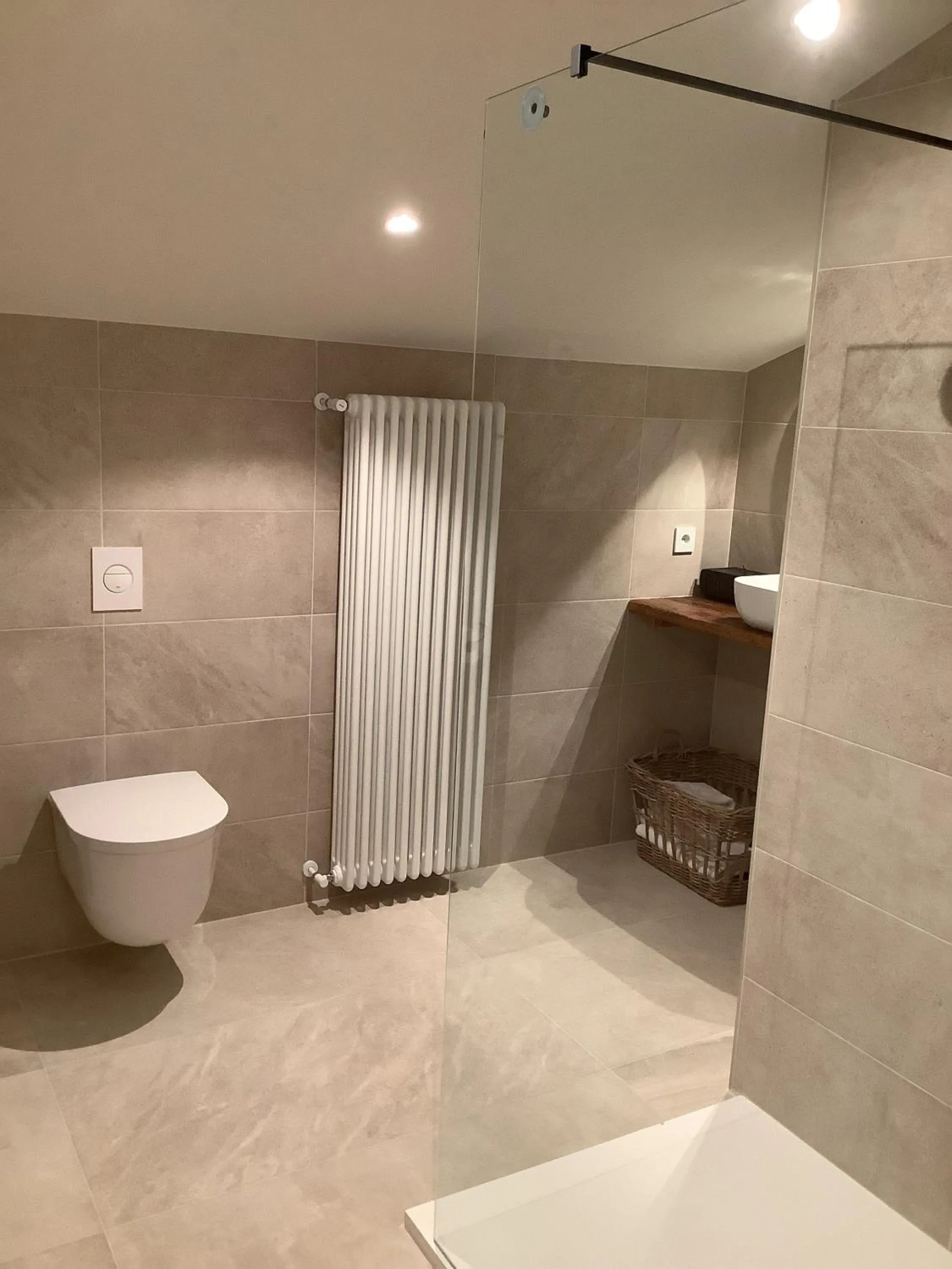 Shower in Hotel Finca La Mixtura, Restaurant Mélange