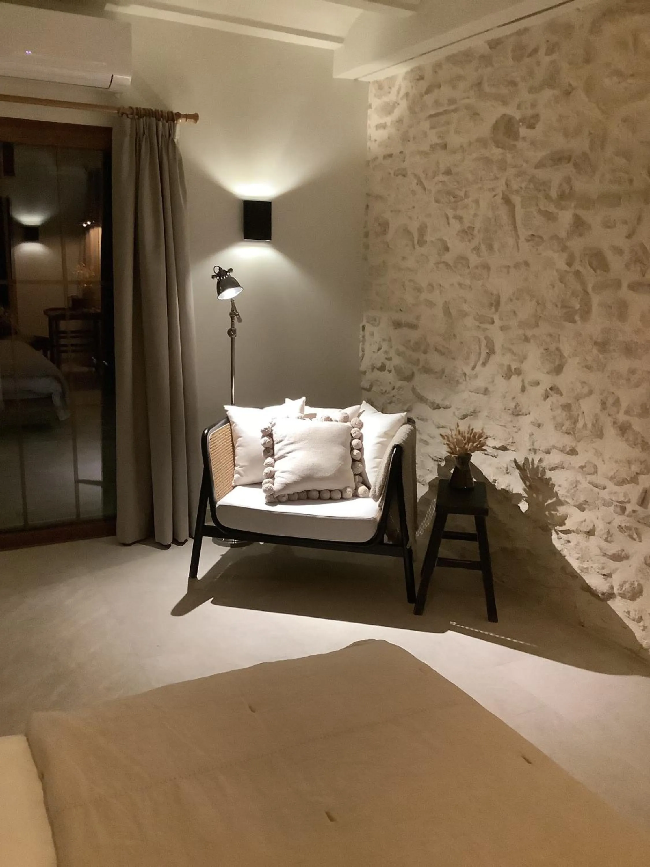 Seating area, Bed in Hotel Finca La Mixtura, Restaurant Mélange