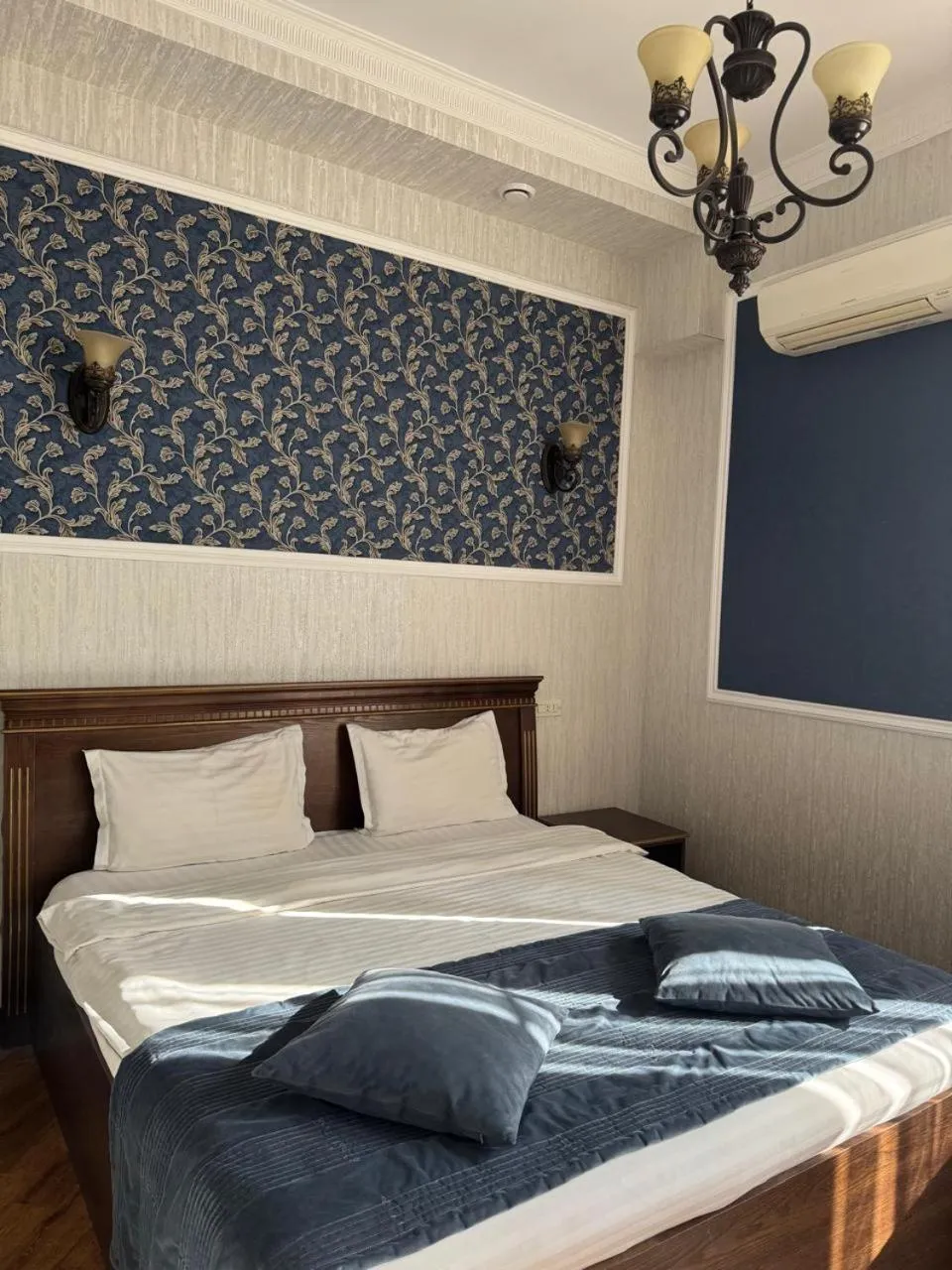 Bed in Renesans in Yerevan hotel