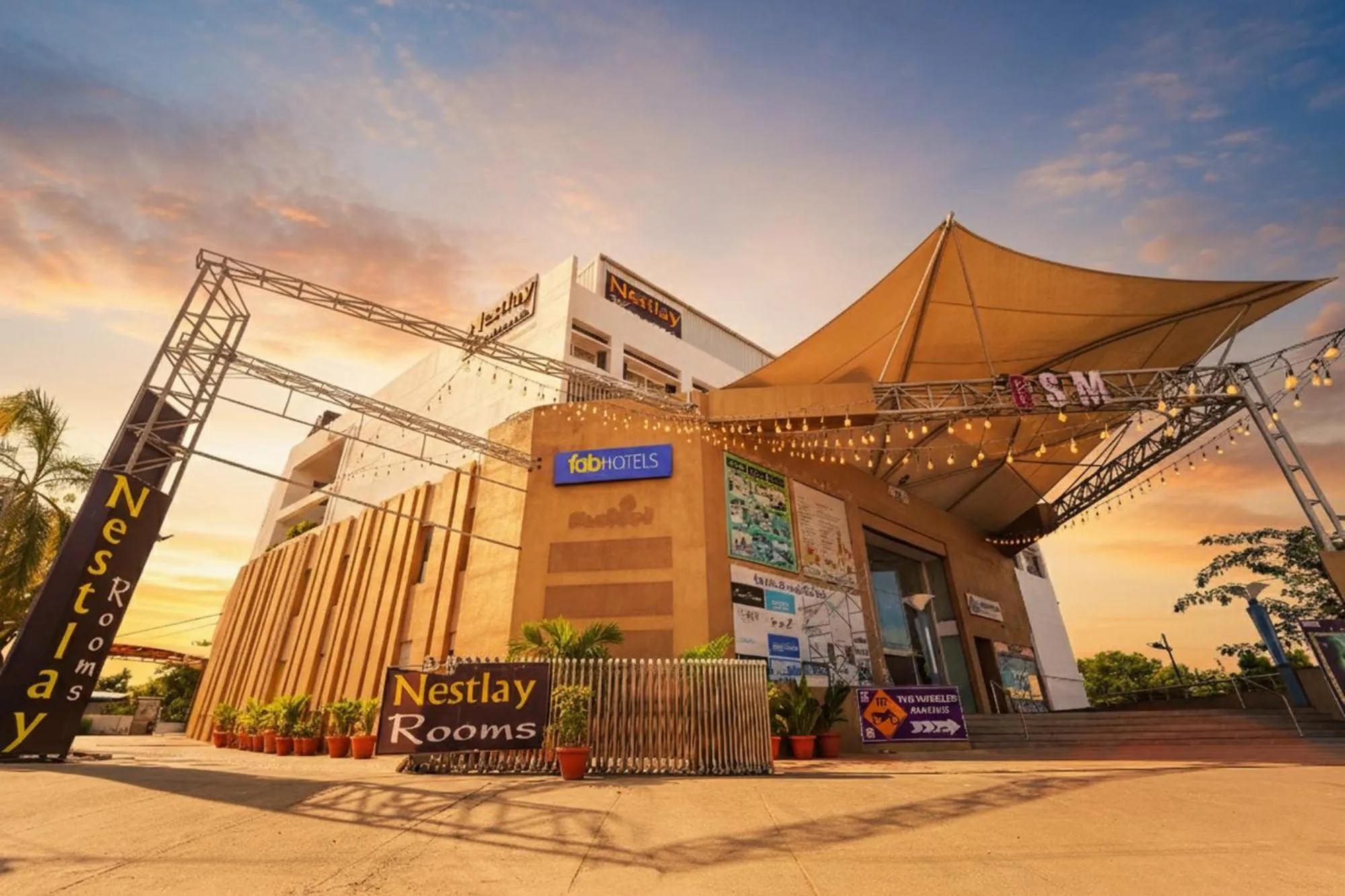 Property building in Oriva Nestlay Rooms Ramnad