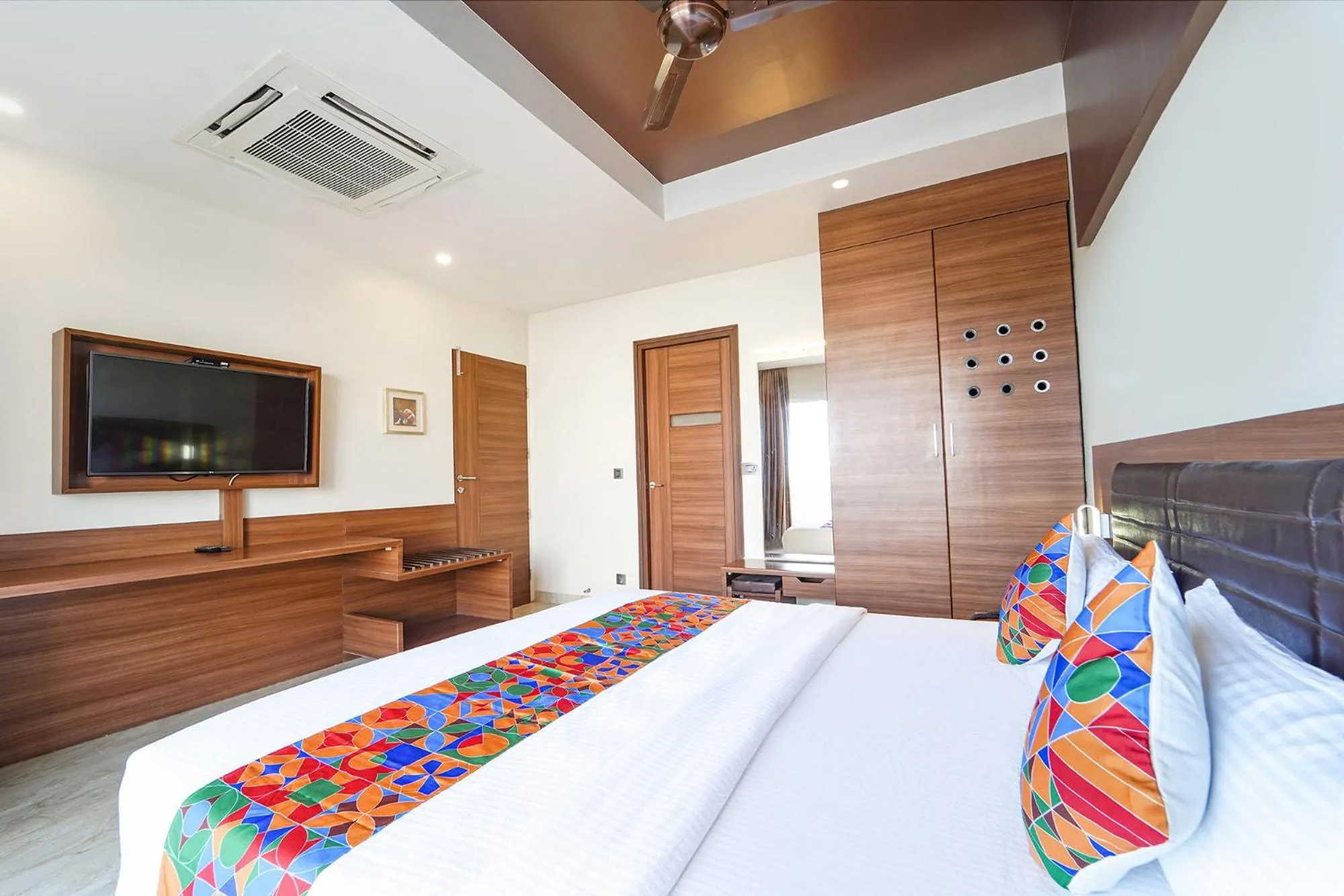 Bed in Oriva Nestlay Rooms Ramnad