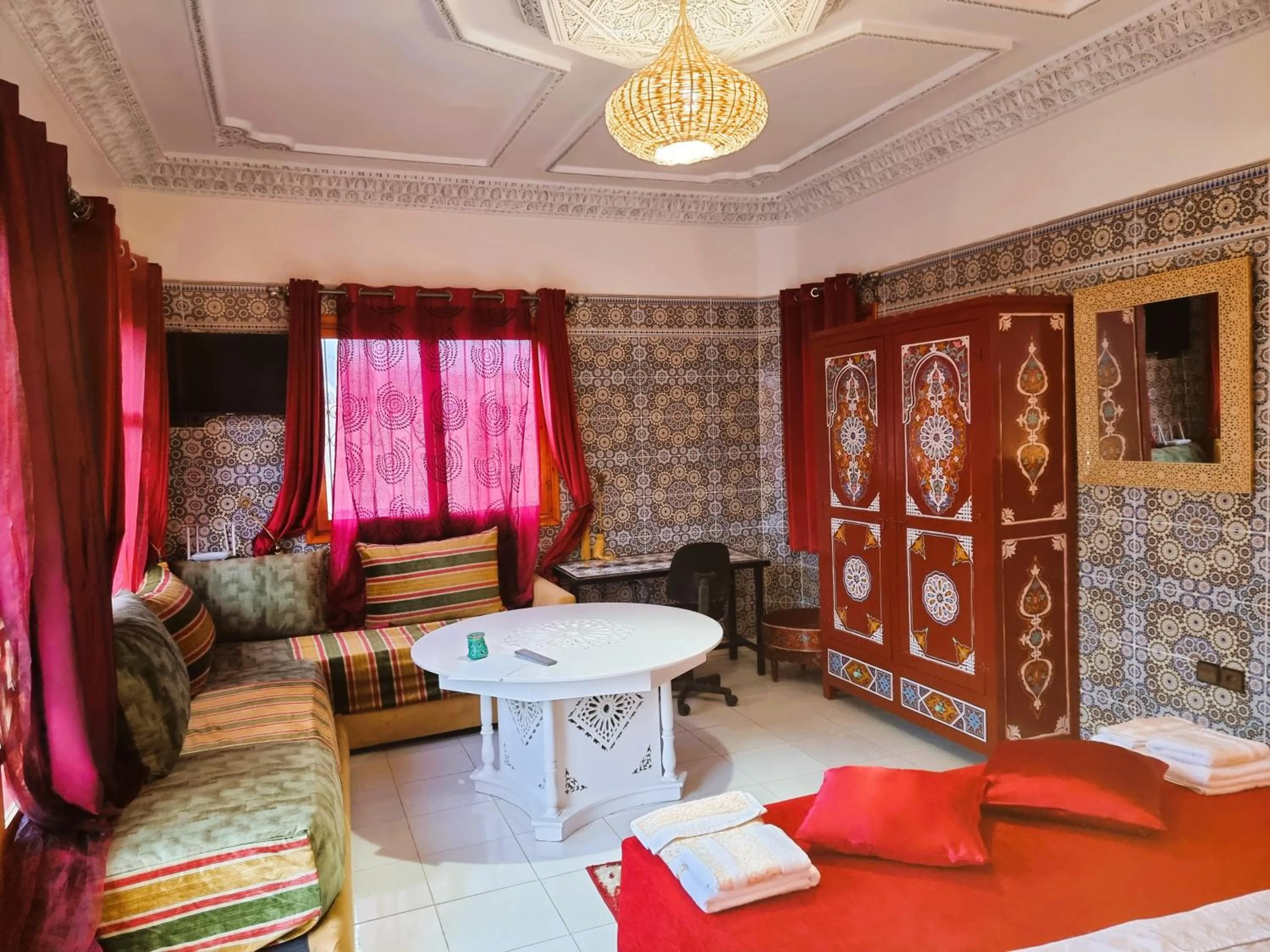 Bed in Hôtel Villa des étoiles