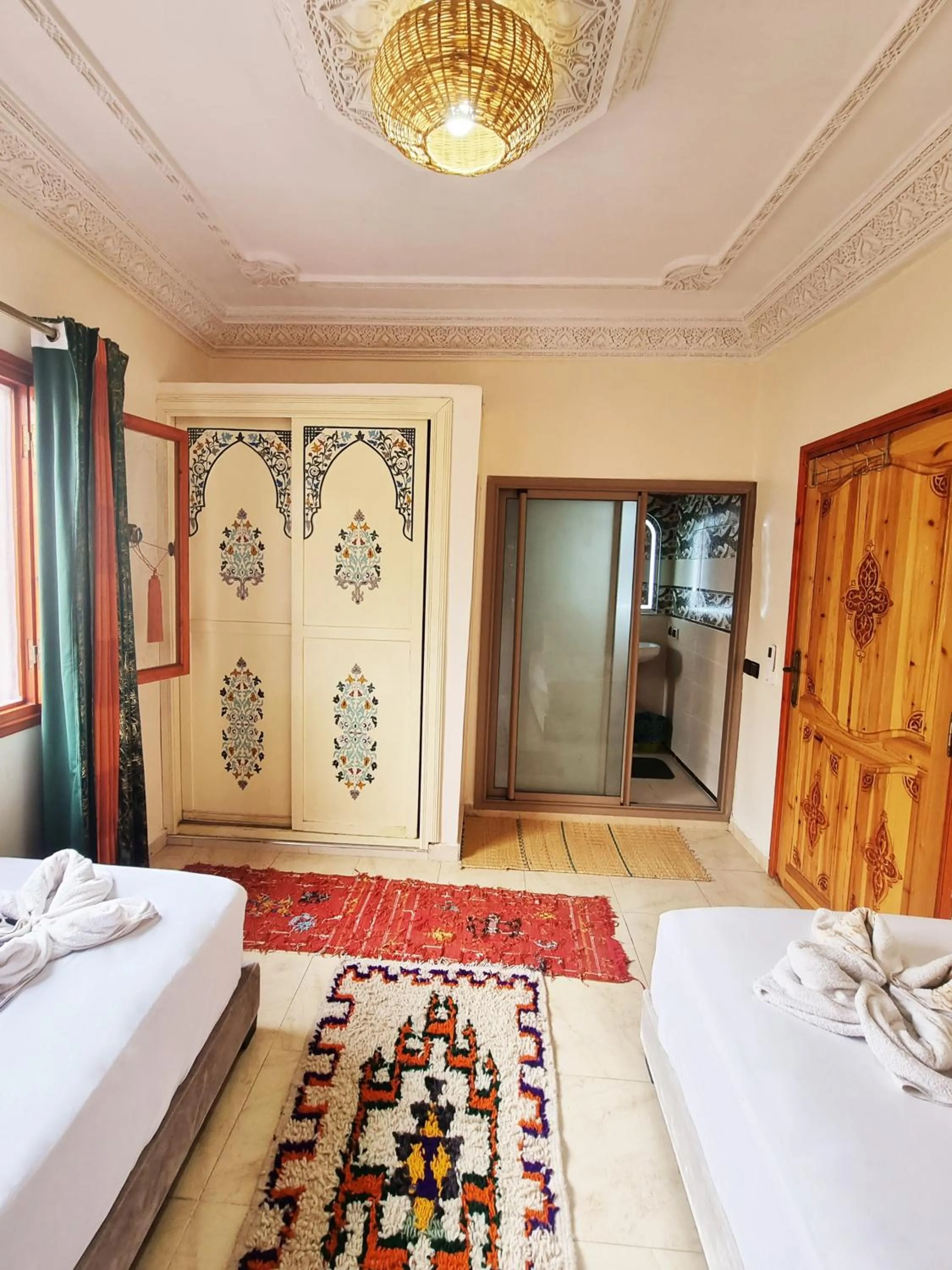 Bed in Hôtel Villa des étoiles